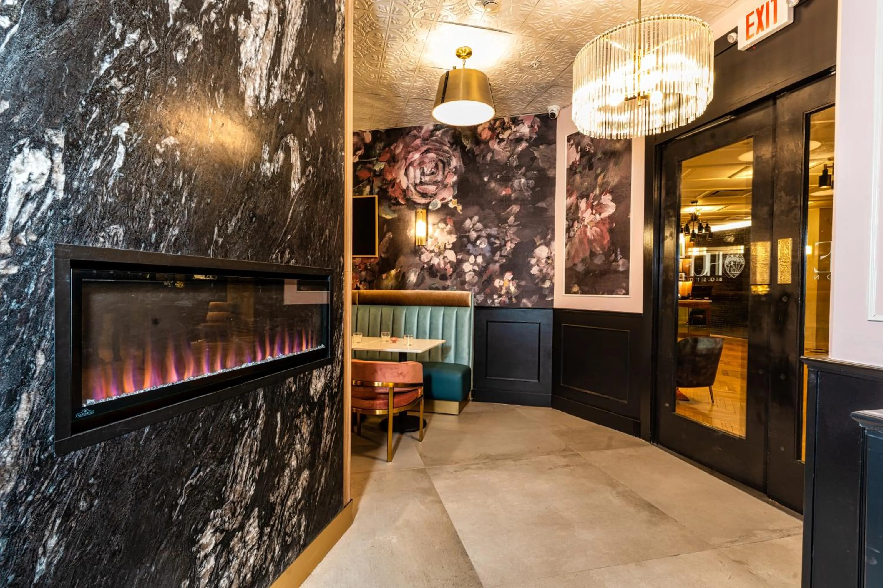 Restaurant/places to eat in Copley Square Hotel, a FOUND Hotel