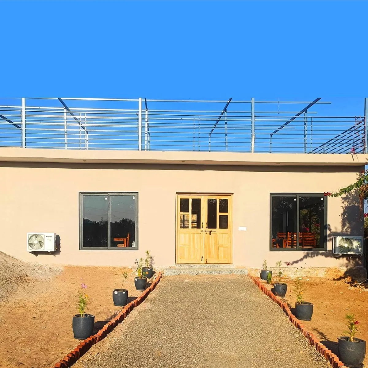 Restaurant/places to eat in Thour Nature Resorts - Jawai Leopard Safari Camp