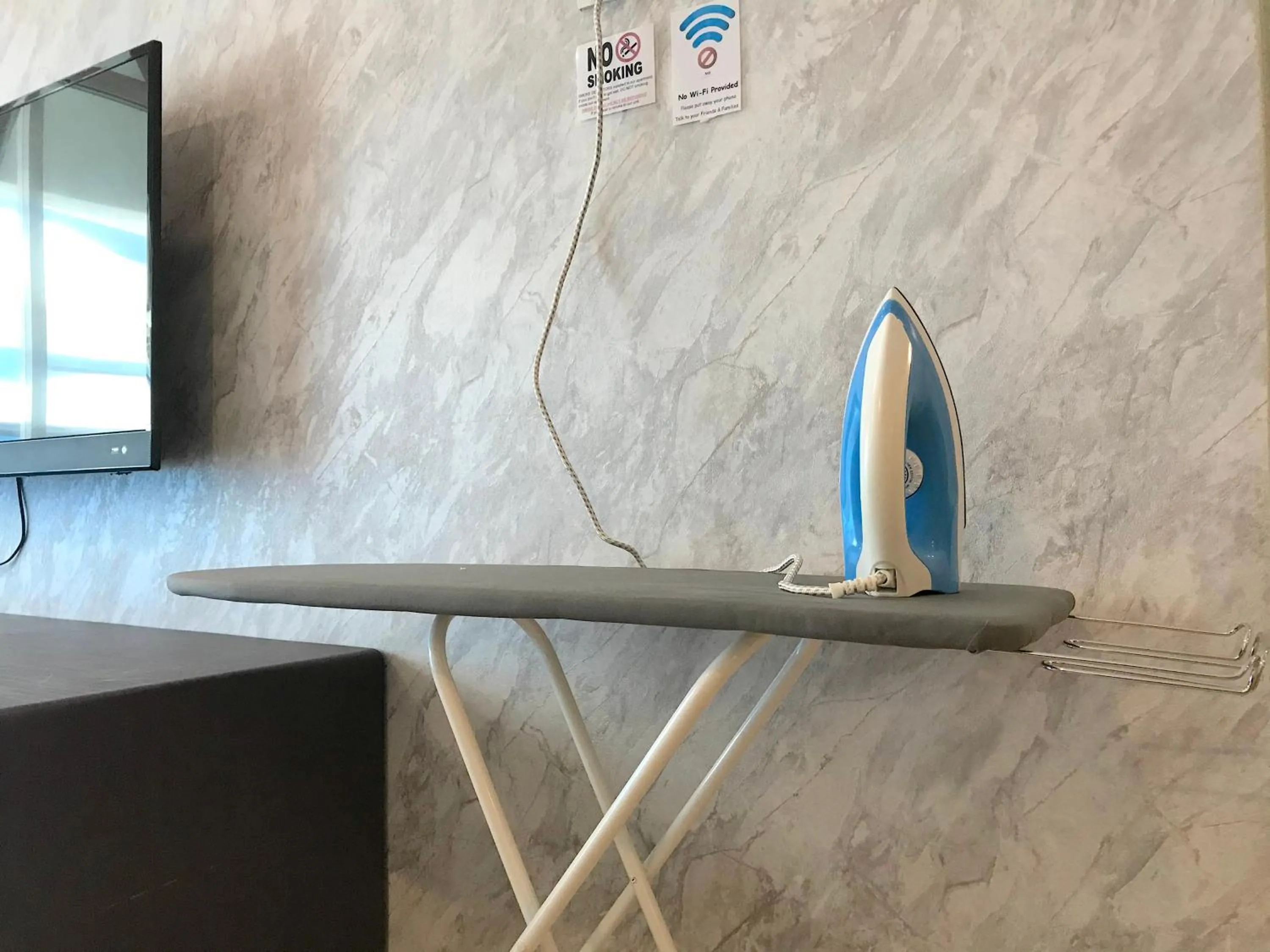 flat iron in The Wave Suites Melaka