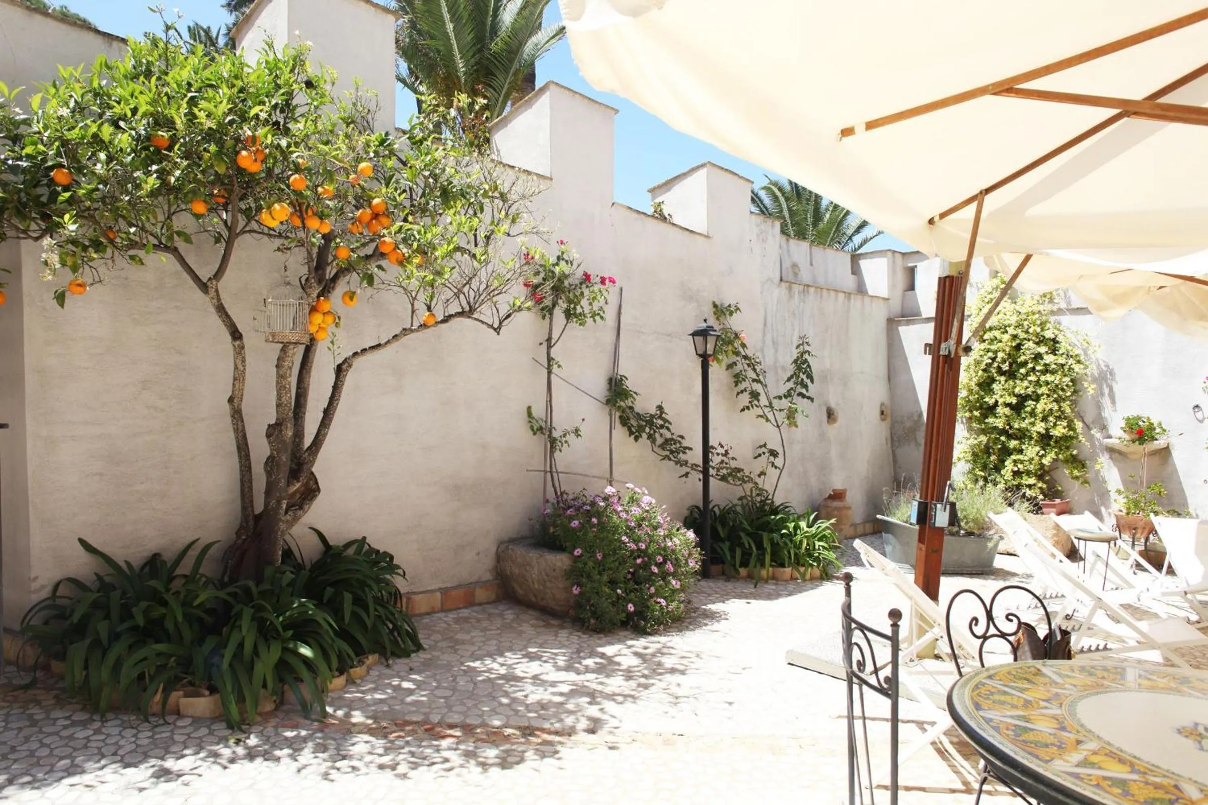 Patio in Bed And Breakfast Villa Pilati