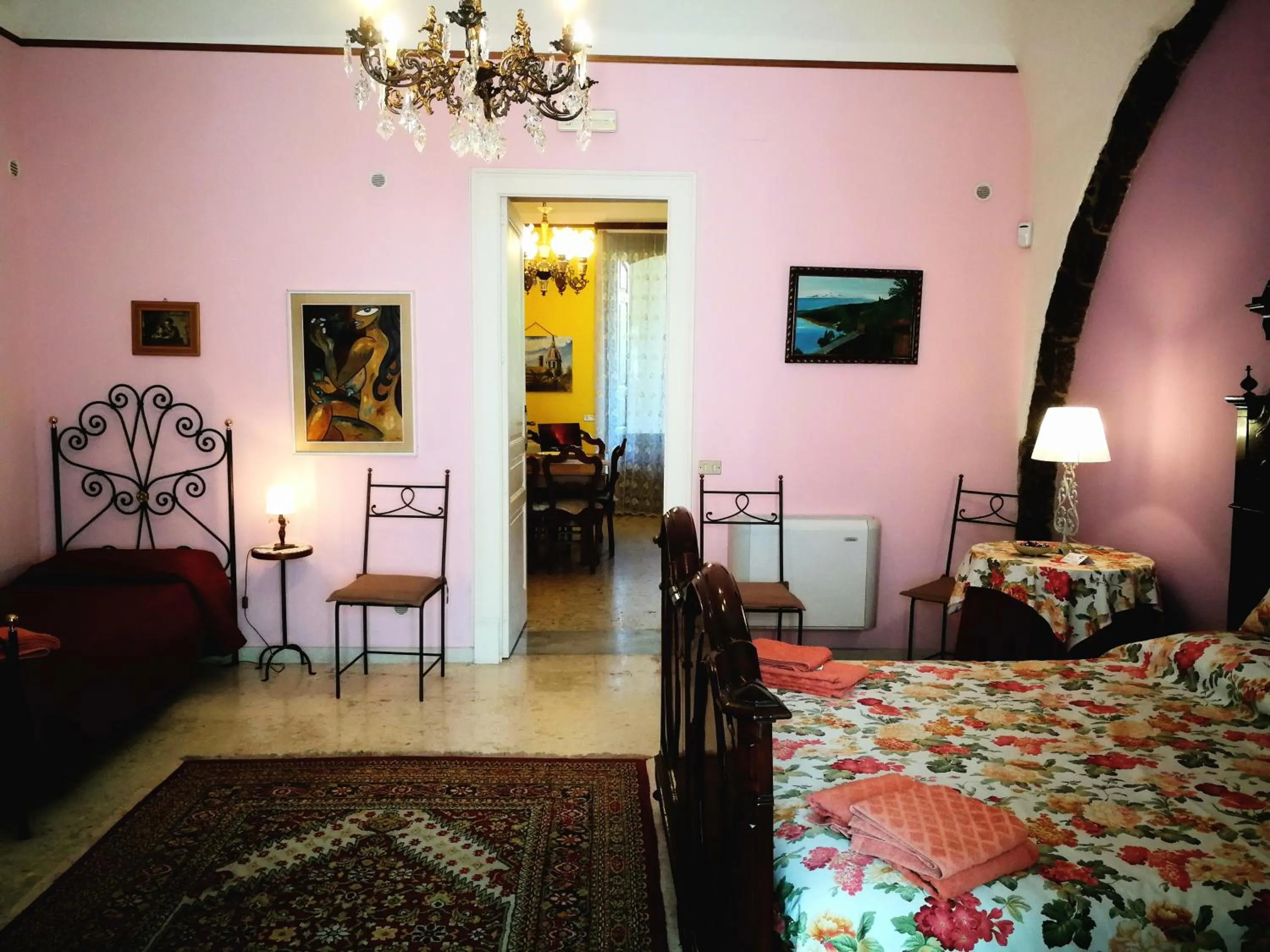 Photo of the whole room in La Baronessa B&B