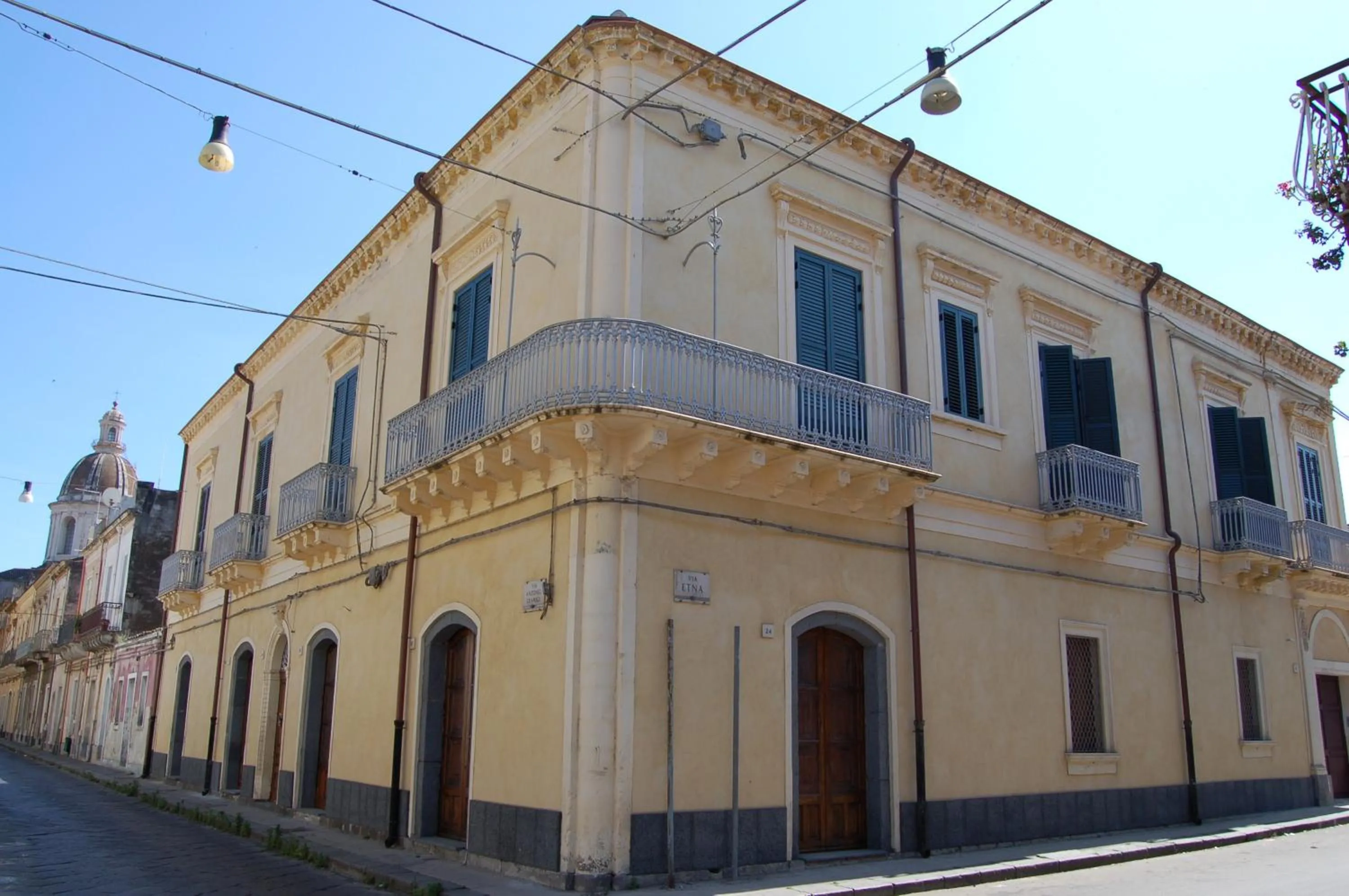 Facade/entrance in La Baronessa B&B