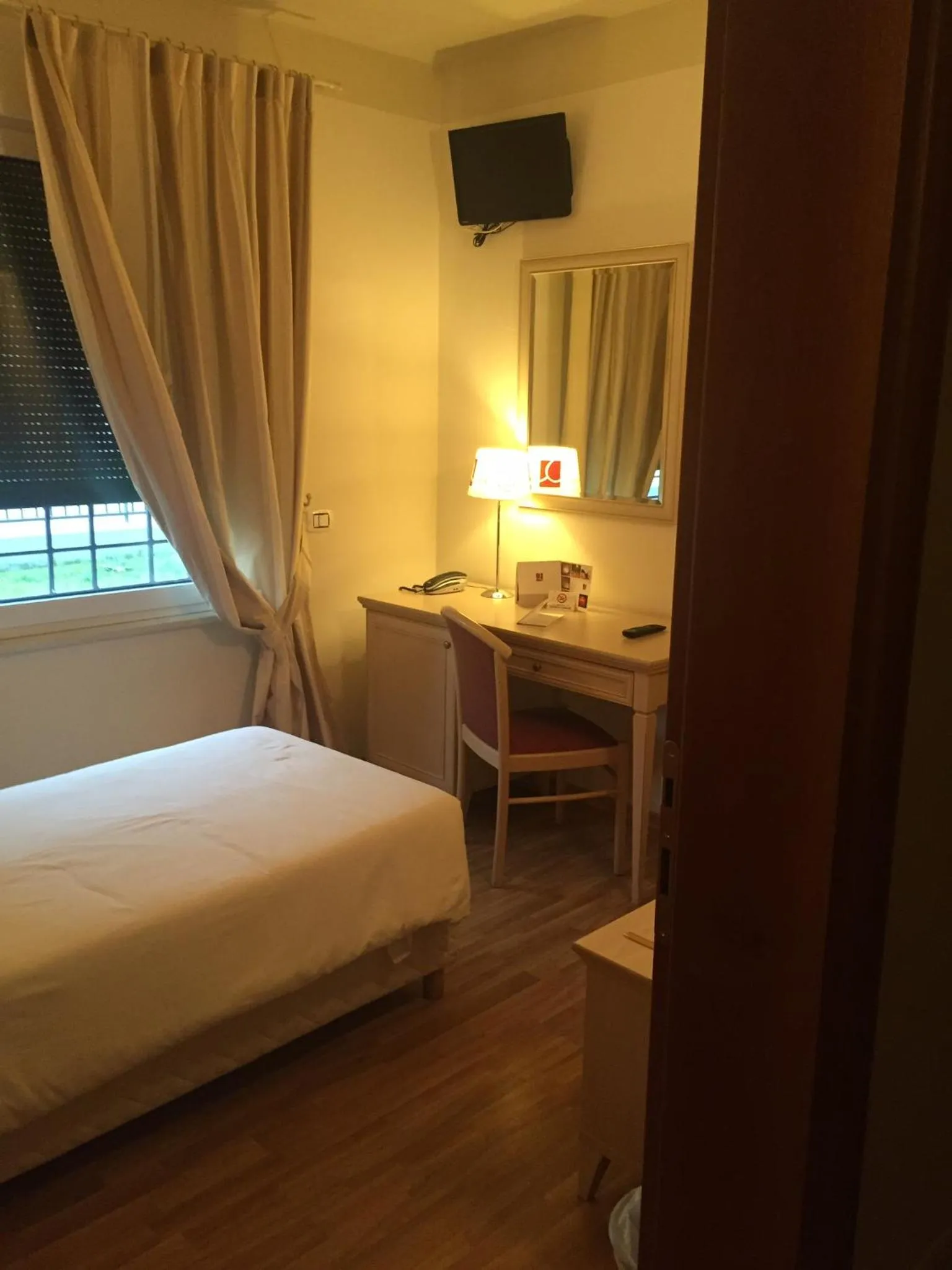 Photo of the whole room, Bed in Albergo La Quiete
