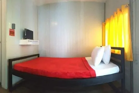 Bedroom, Bed in Dormitelsph Cloud 9
