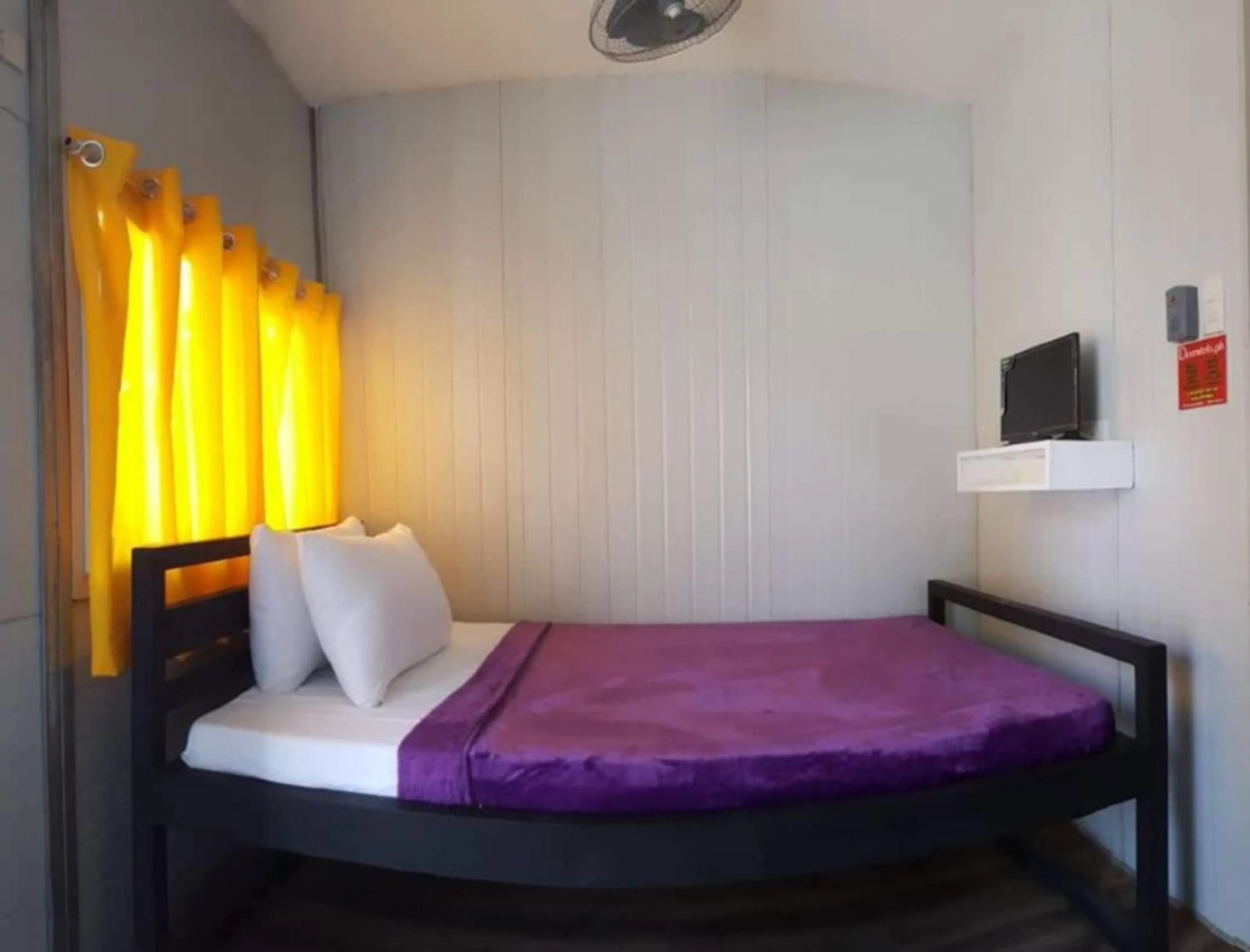 Bed in Dormitelsph Cloud 9