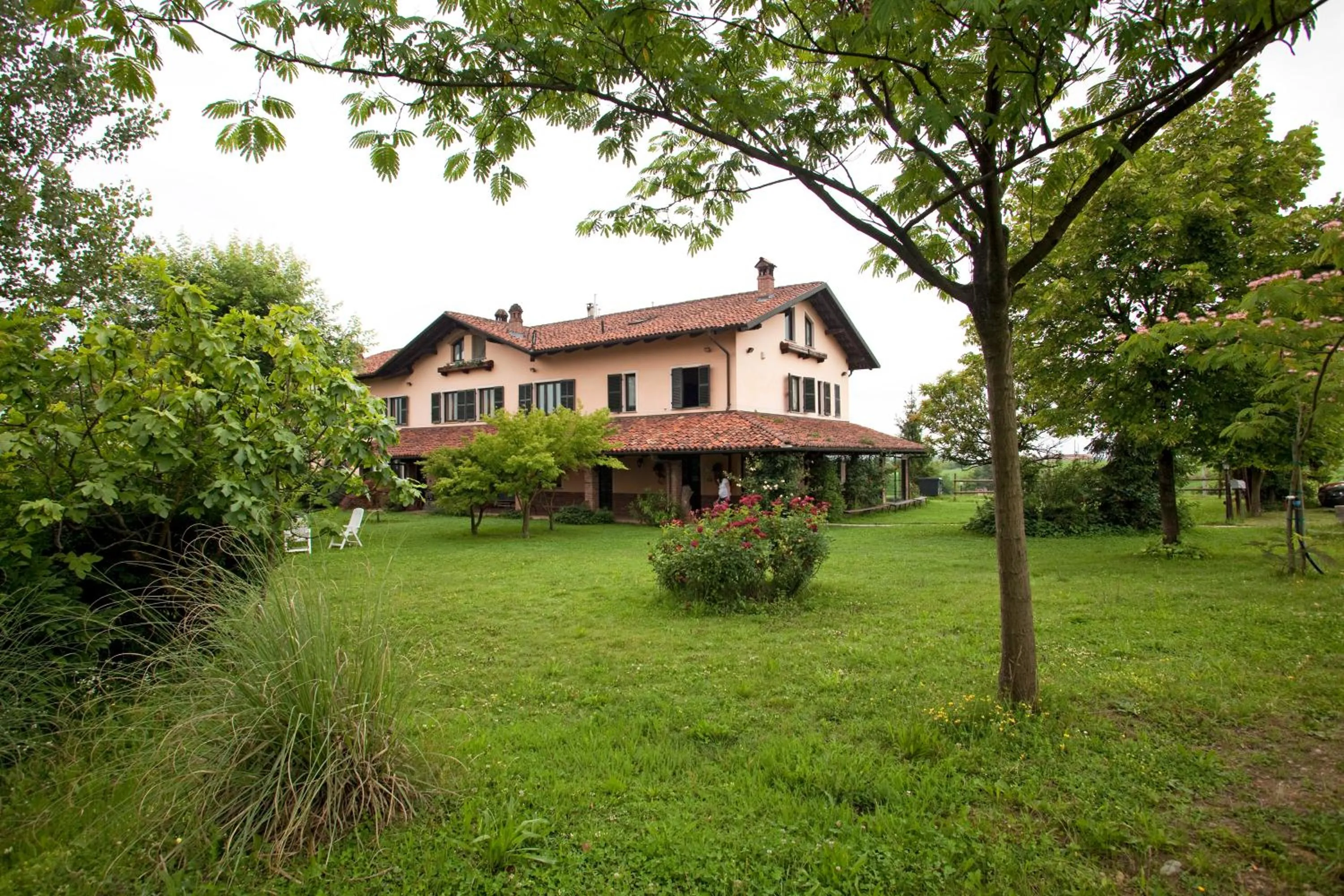 Property building in Cascina Papa Mora