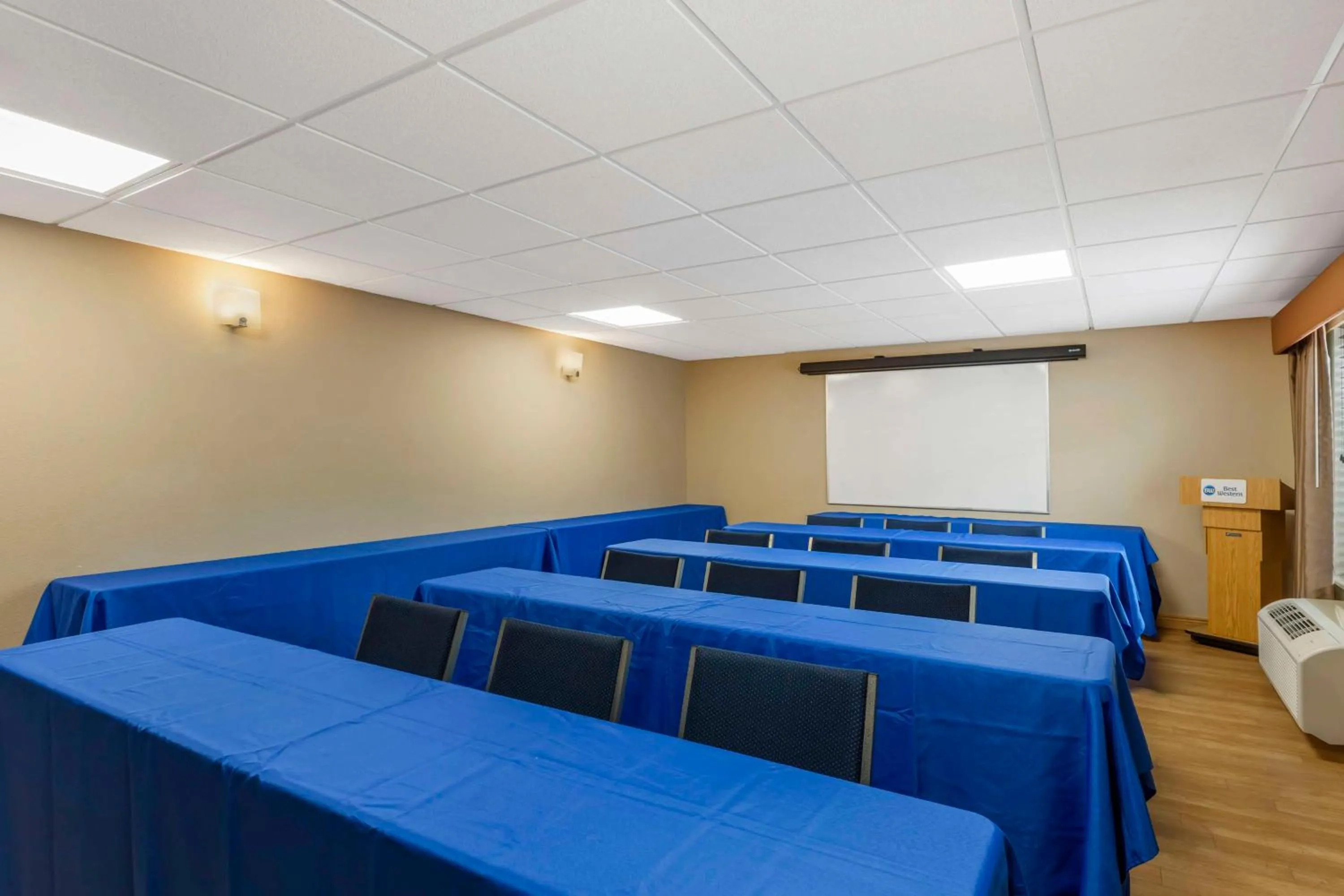 Meeting/conference room in Best Western Denver Southwest