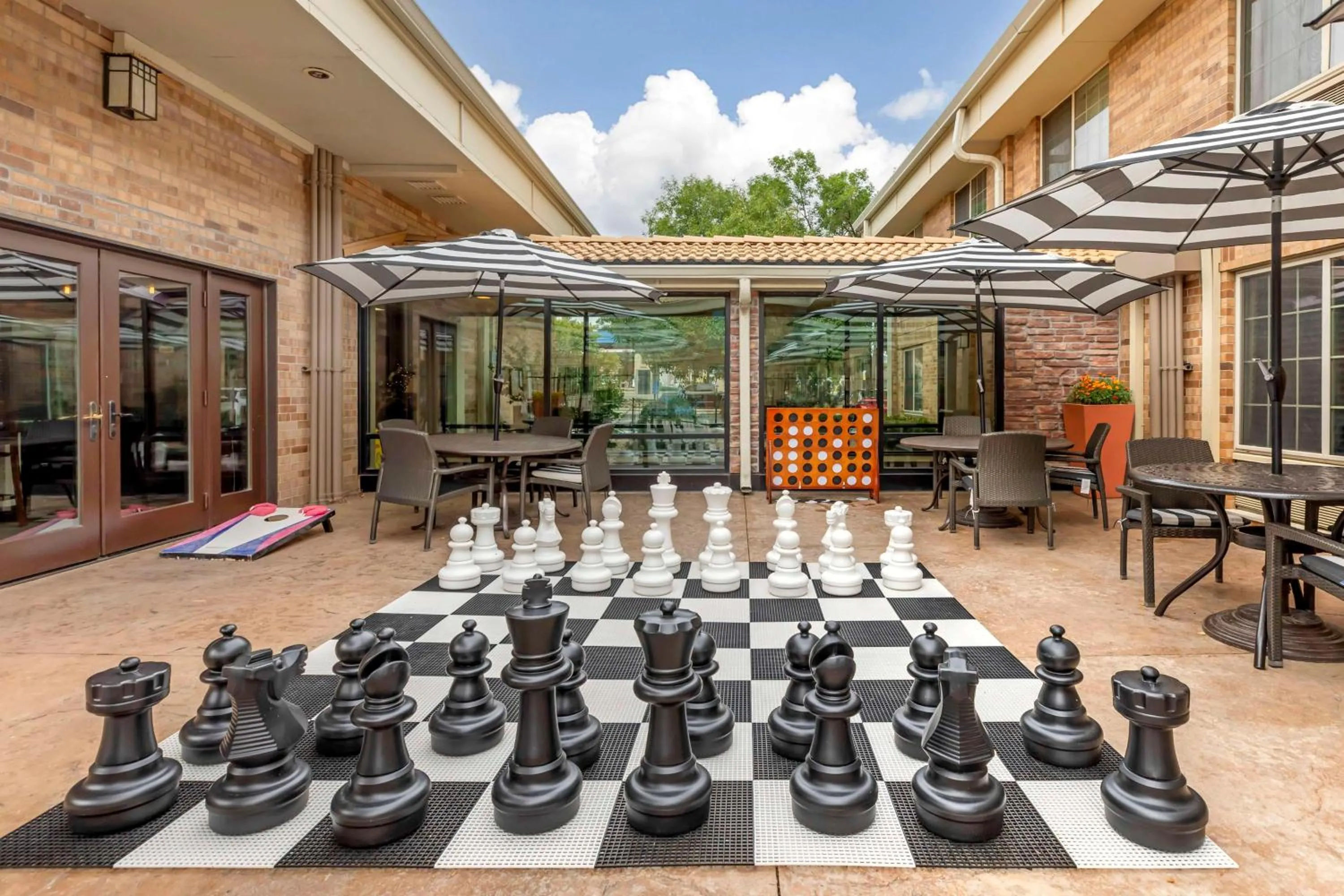 Property building in Best Western Denver Southwest