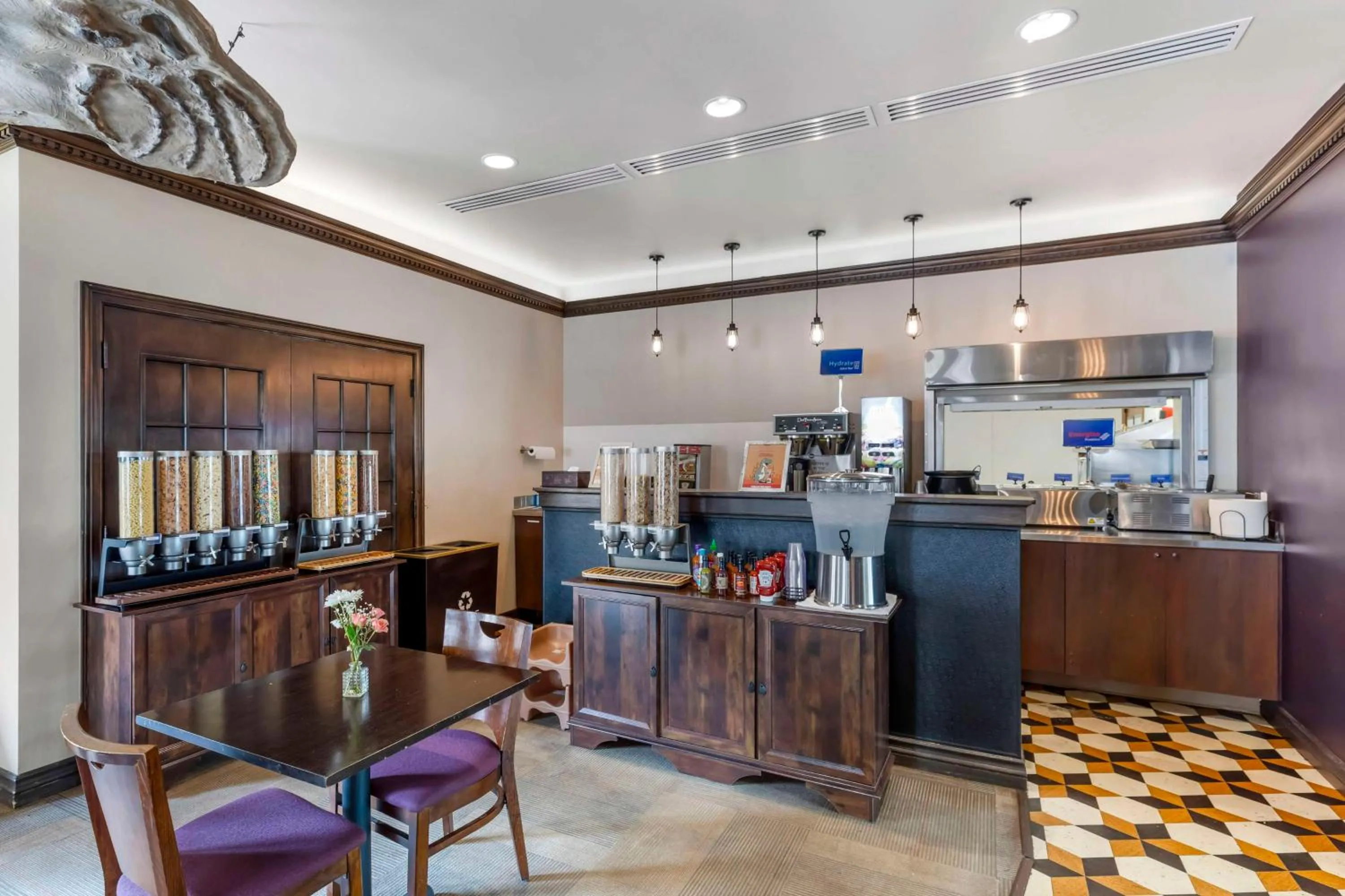 Breakfast in Best Western Denver Southwest