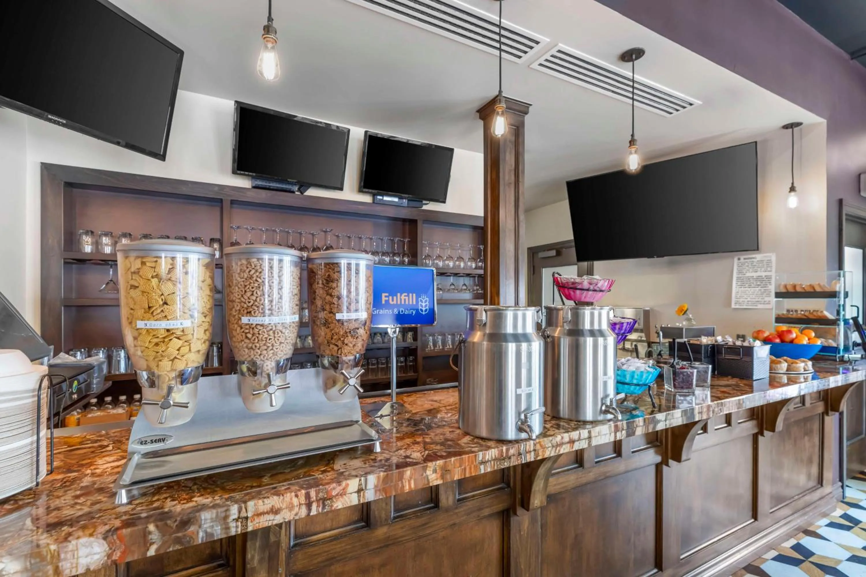 Breakfast in Best Western Denver Southwest