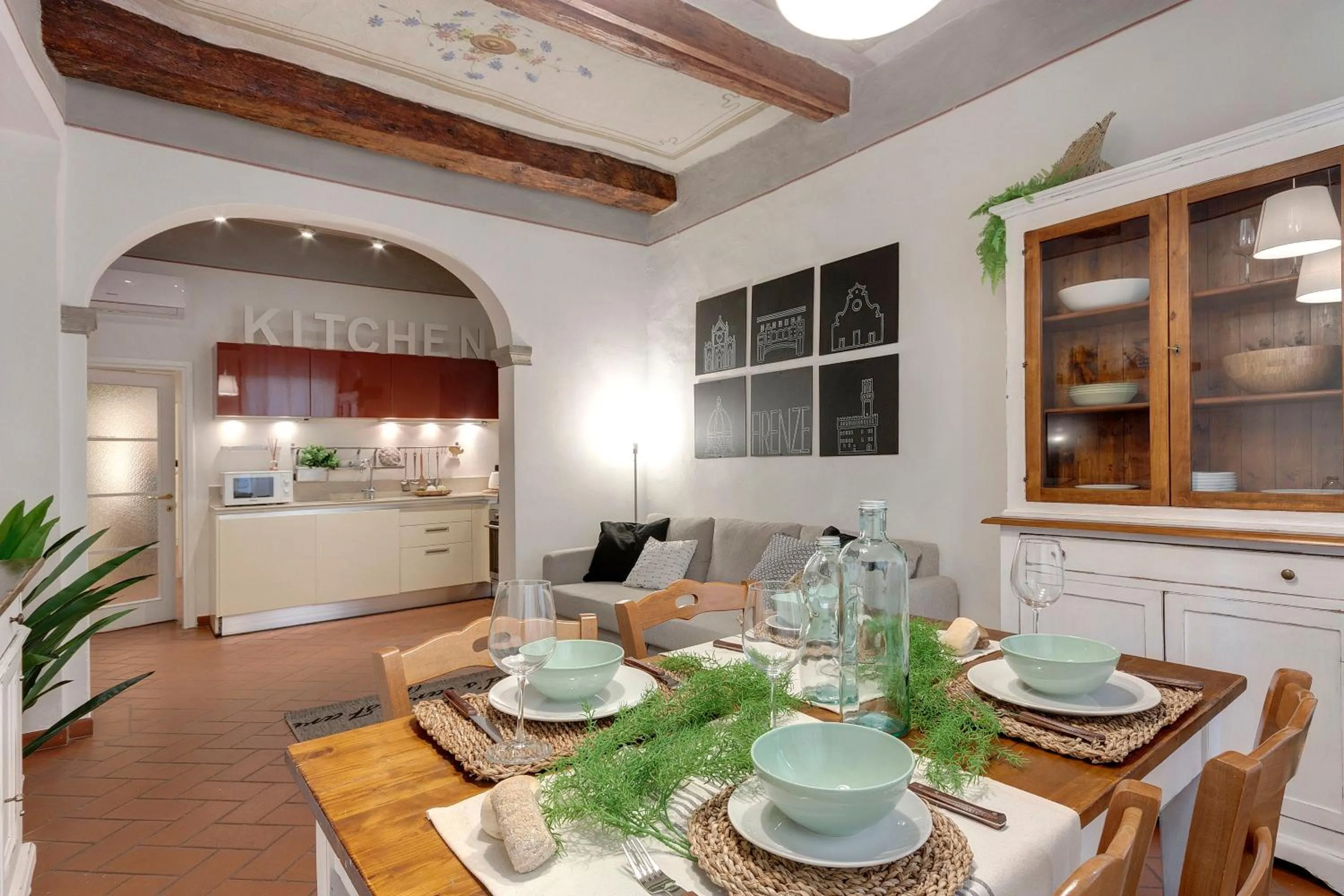 One-Bedroom Apartment in Ghibellina Apartment by Mamo Florence