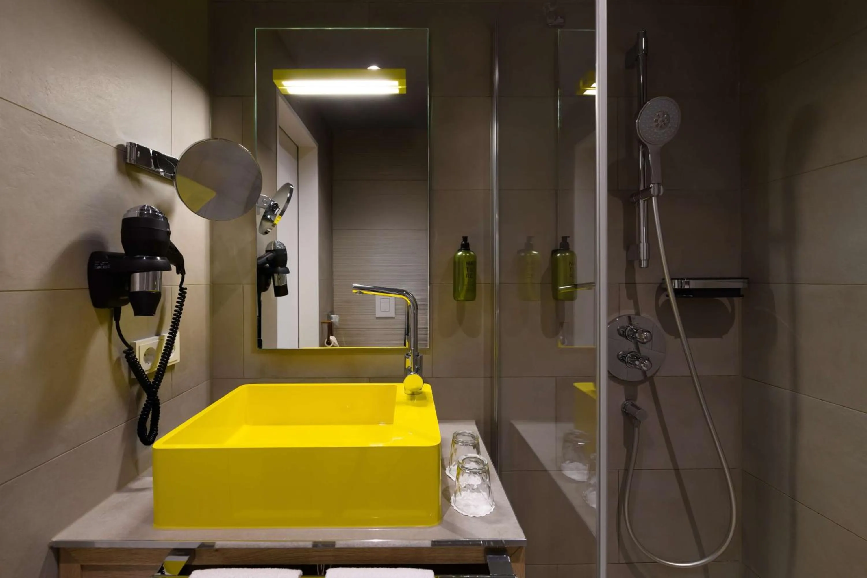 Bathroom in Flightgate Munich Airport Hotel, a member of Radisson Individuals