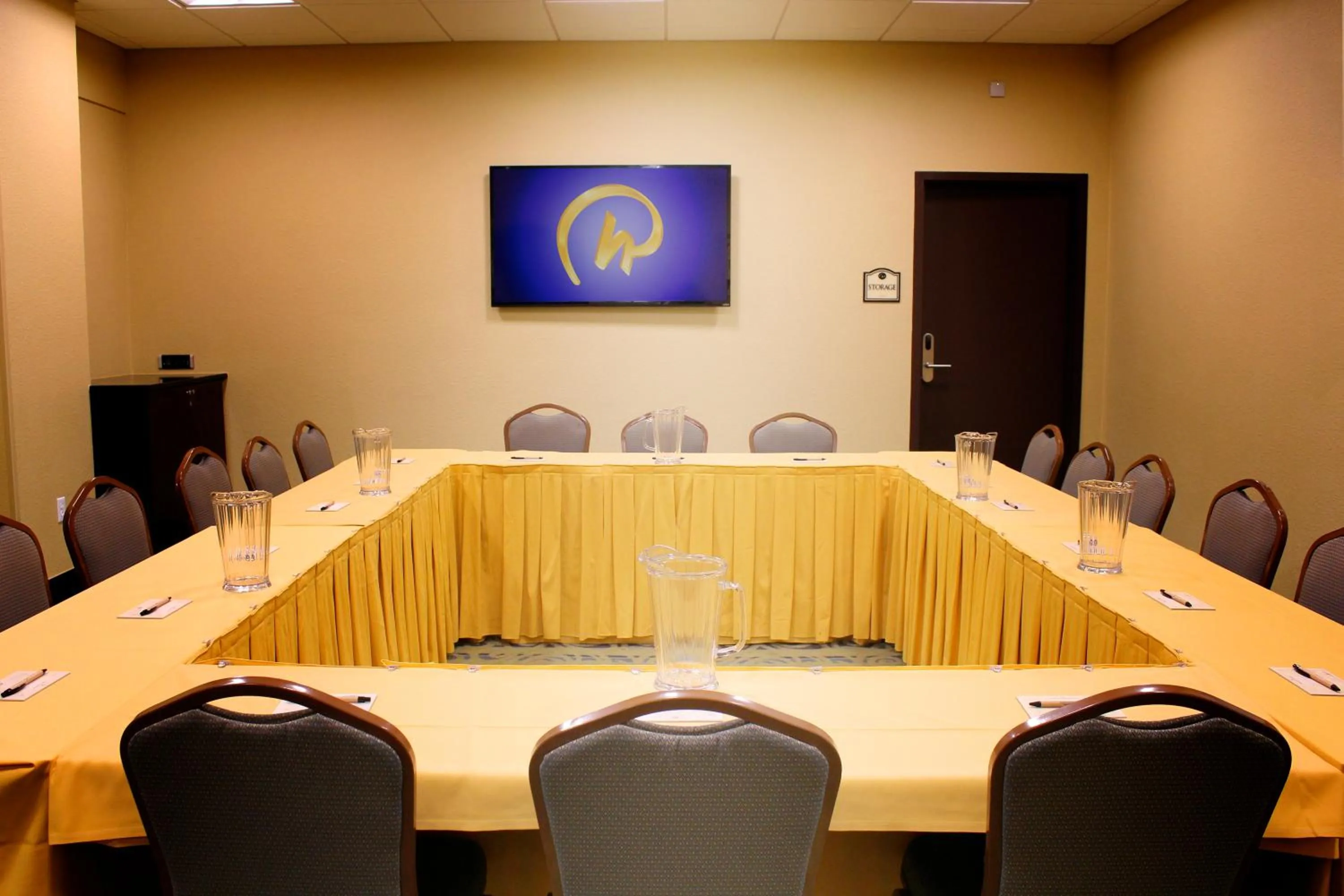 Business facilities in Rosen Inn at Pointe Orlando