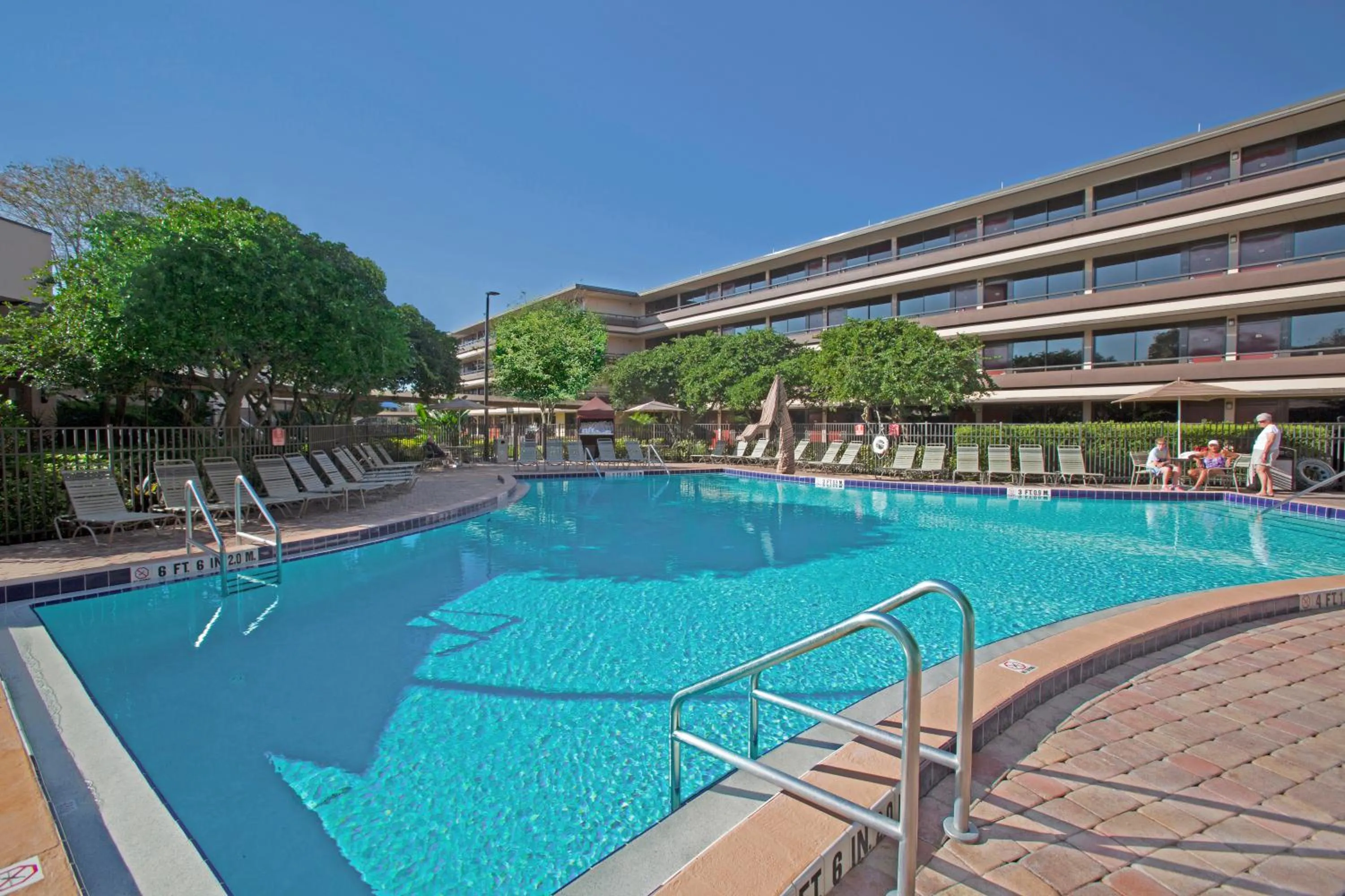 Property building in Rosen Inn at Pointe Orlando