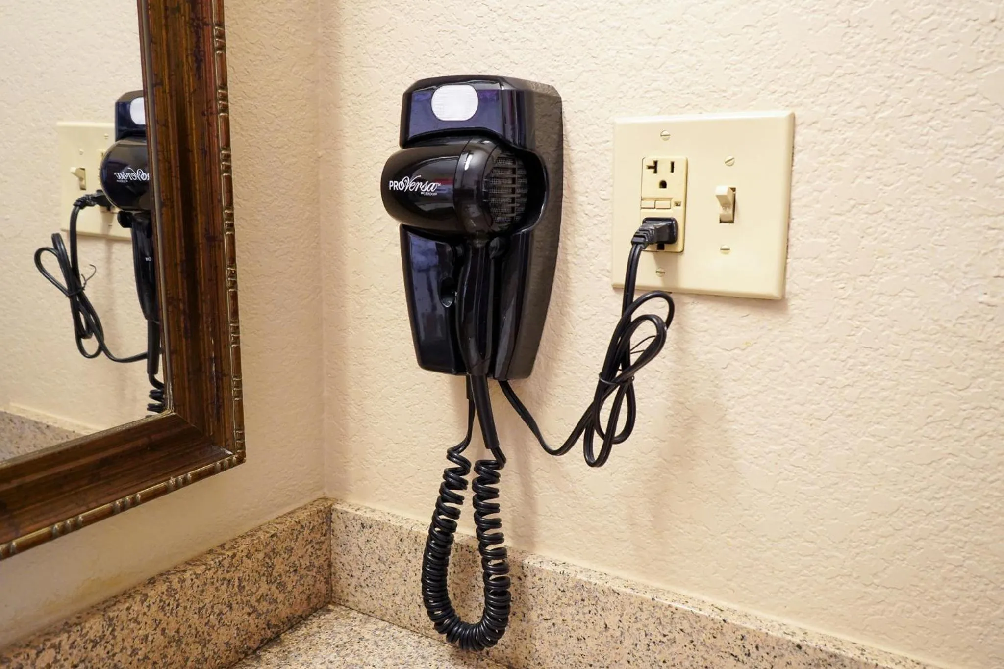 Bathroom in Rosen Inn Closest to Universal