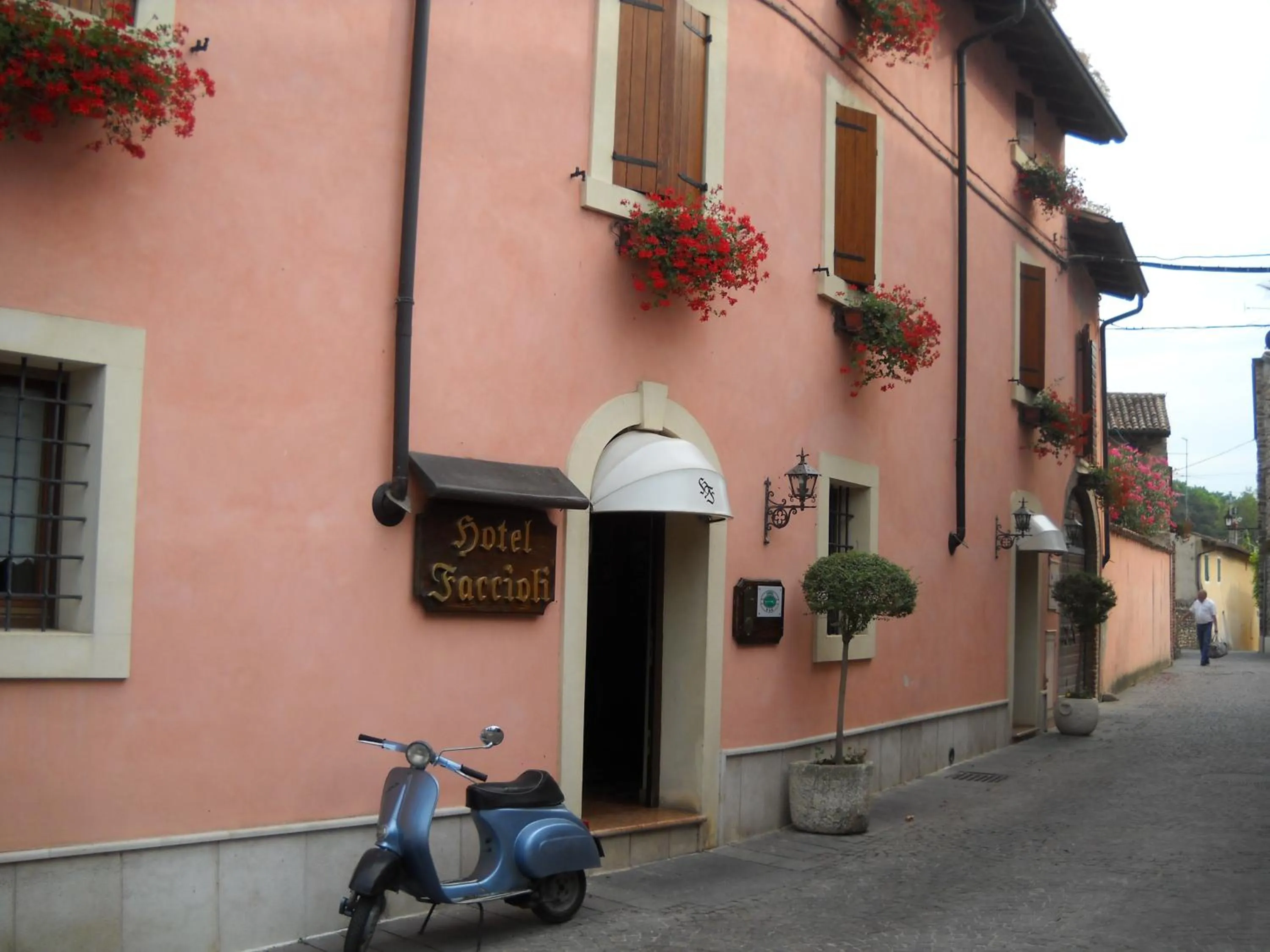Facade/entrance in Hotel Faccioli