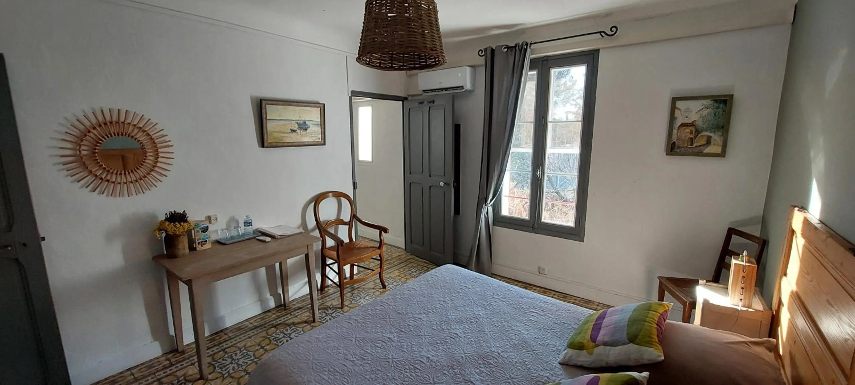 Photo of the whole room, Bed in Bastide Sainte Agnès