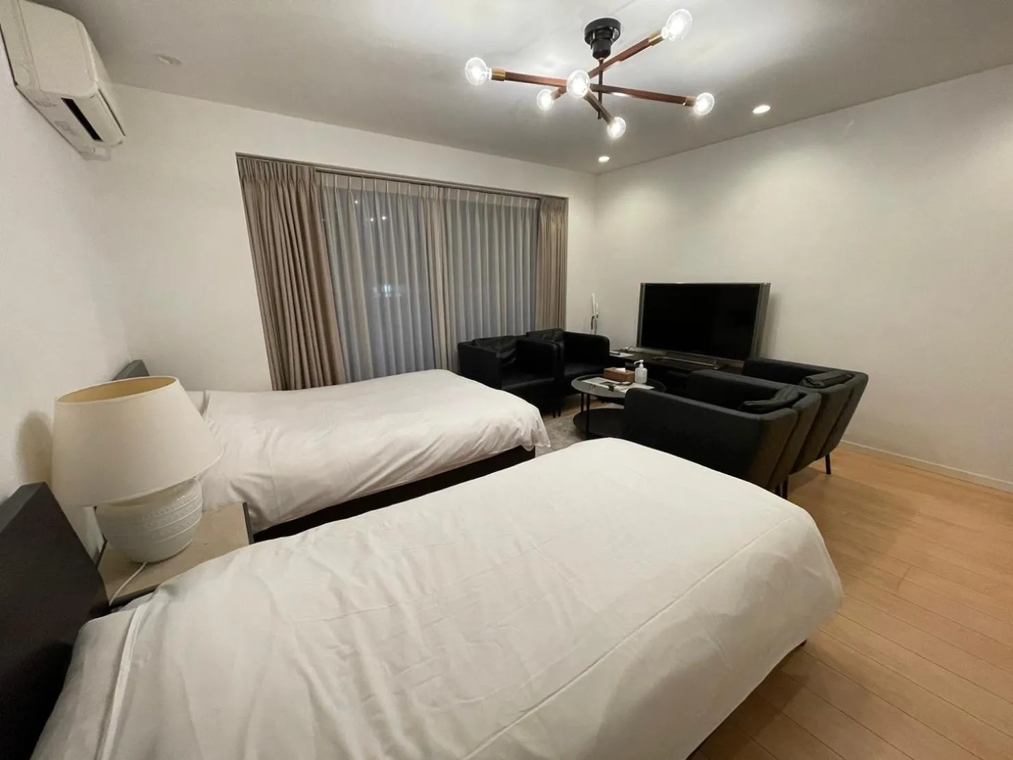 Bed in SALON Shibuya