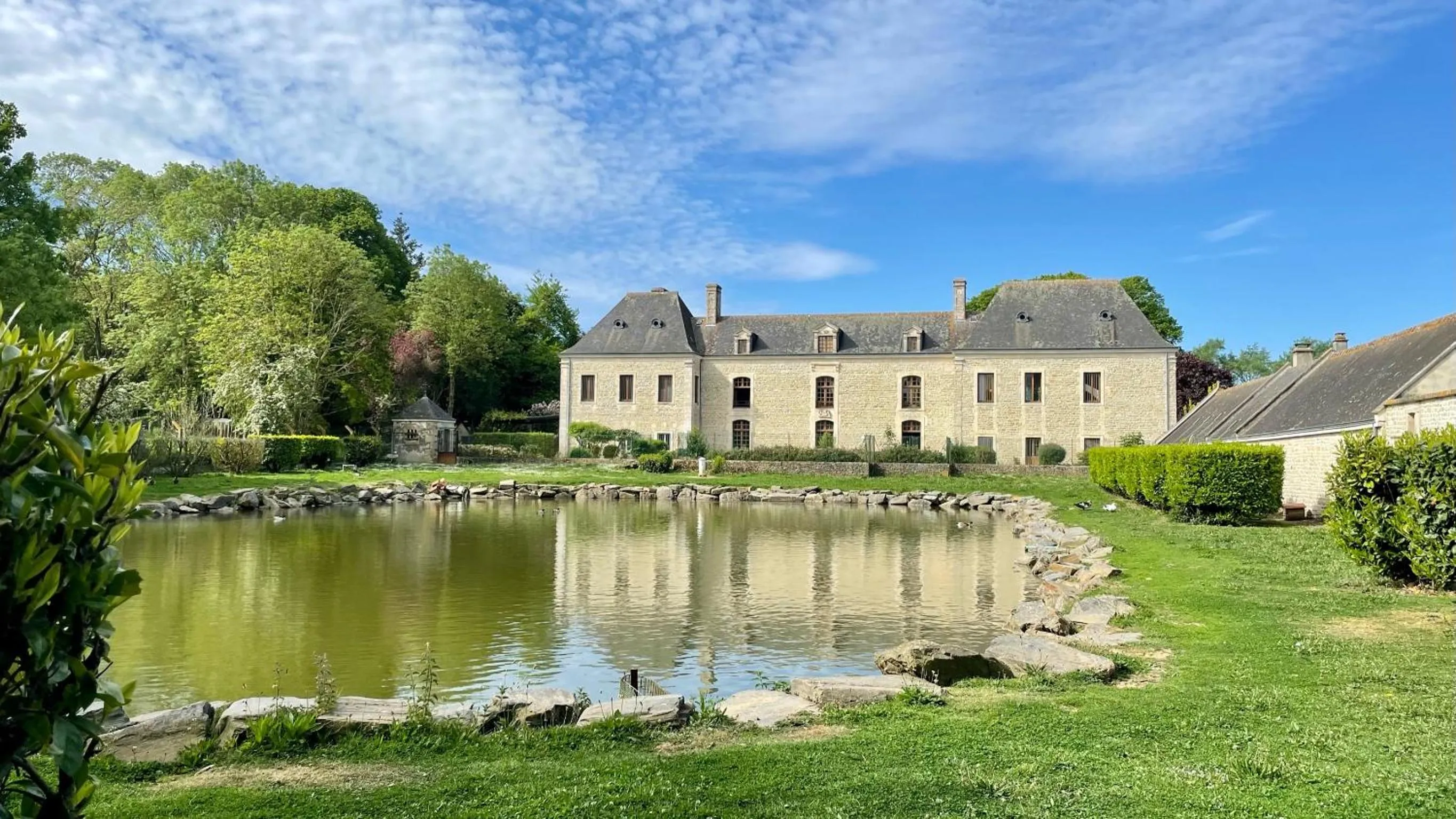 Property building in Château du Bû