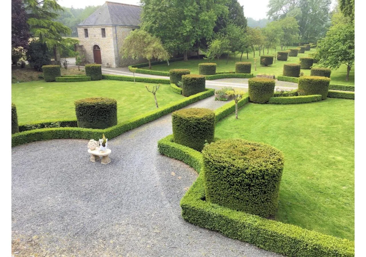 Spring in Château du Bû
