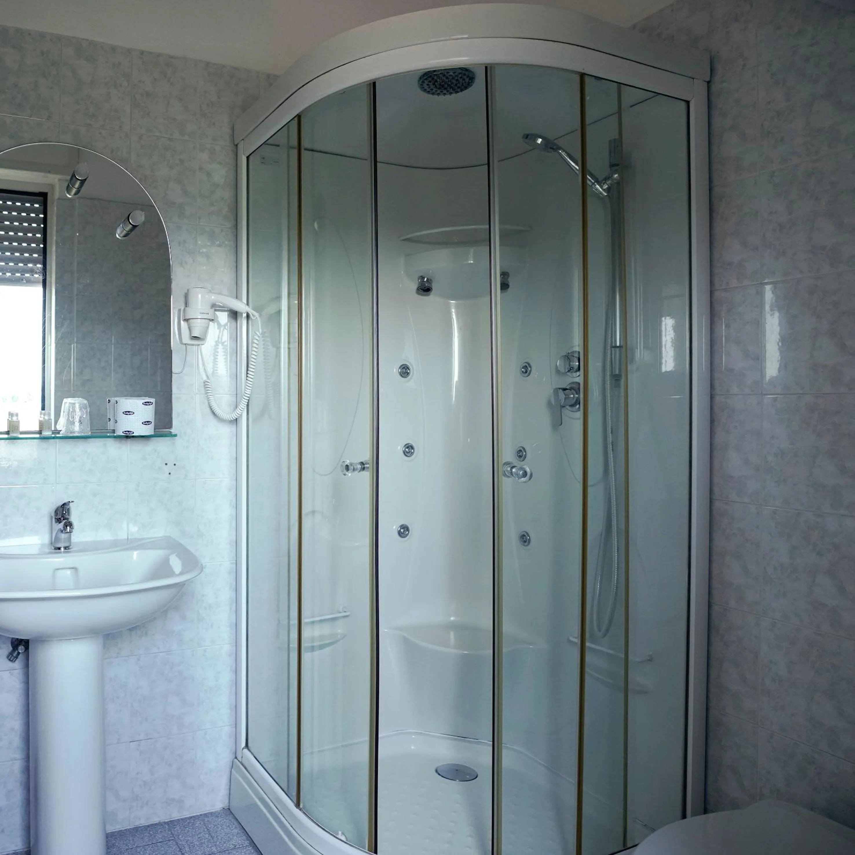 Bathroom in Hotel Capys