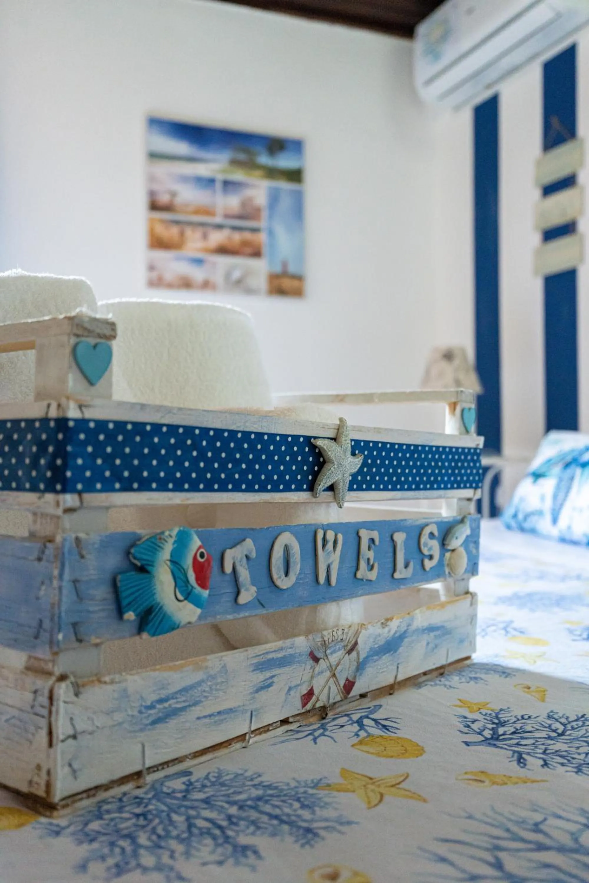 Decorative detail, Bed in Oasi Del Gabbiano