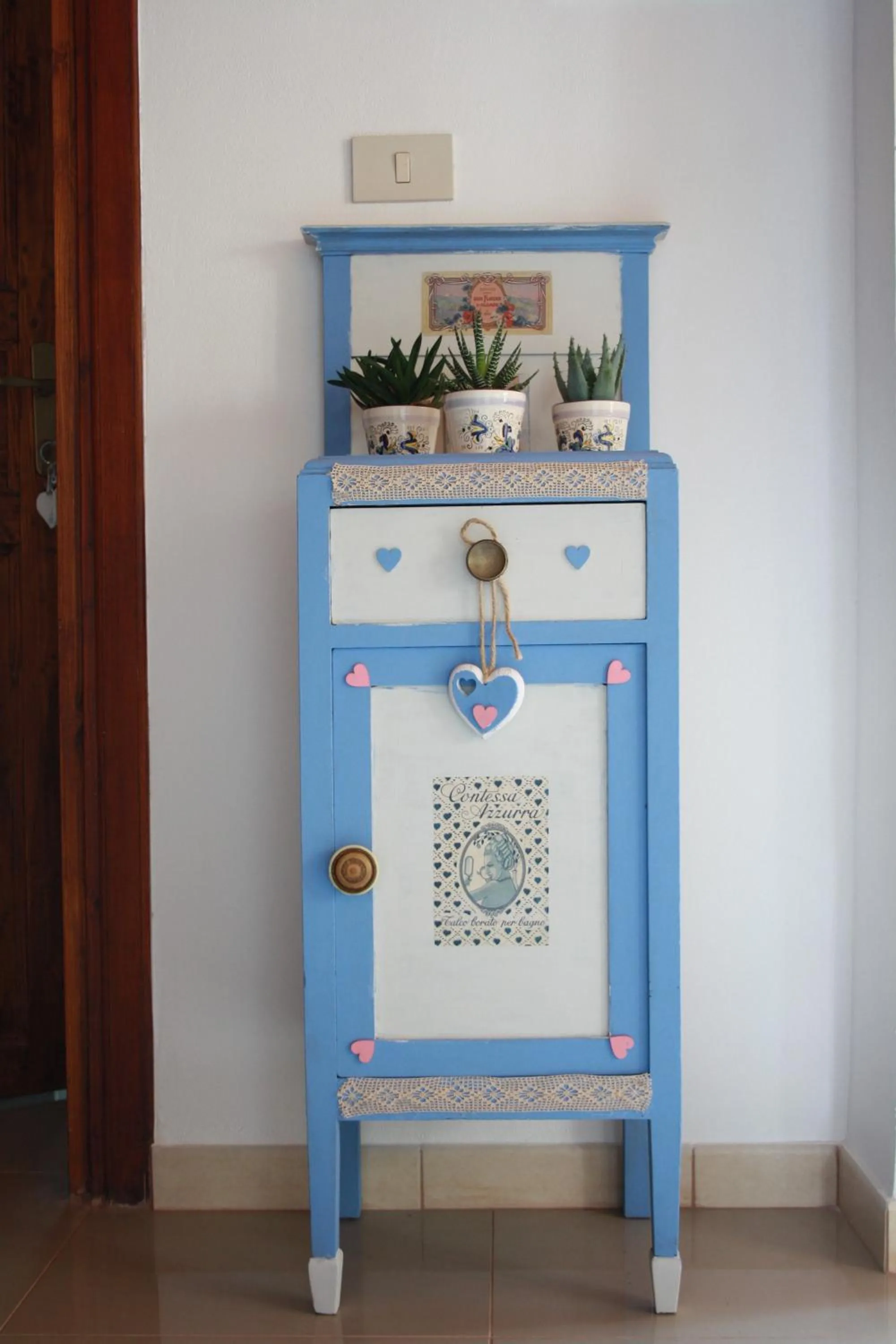 Decorative detail in Oasi Del Gabbiano