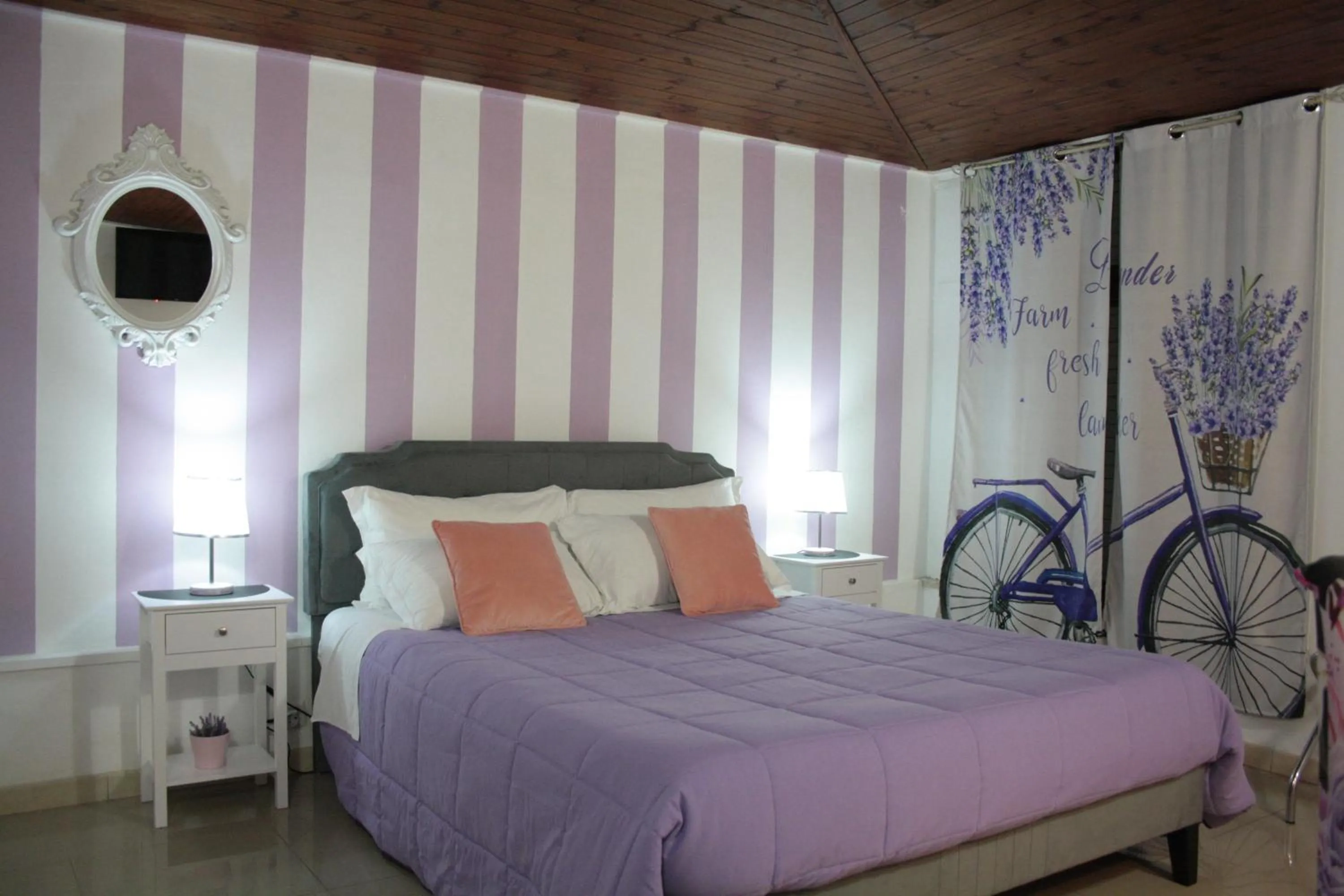 View (from property/room), Bed in Oasi Del Gabbiano