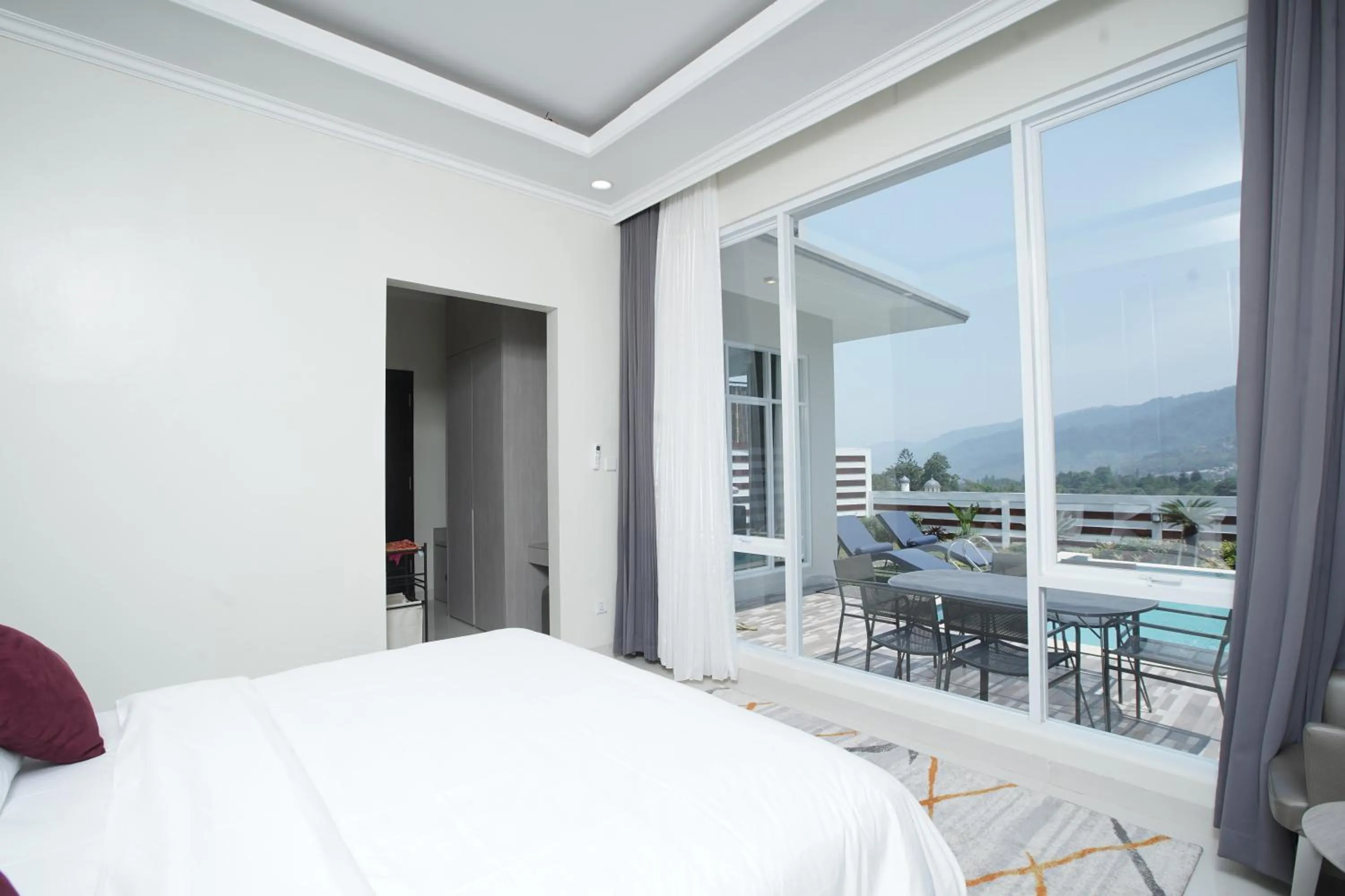 Bed in Nirvana Villas Puncak