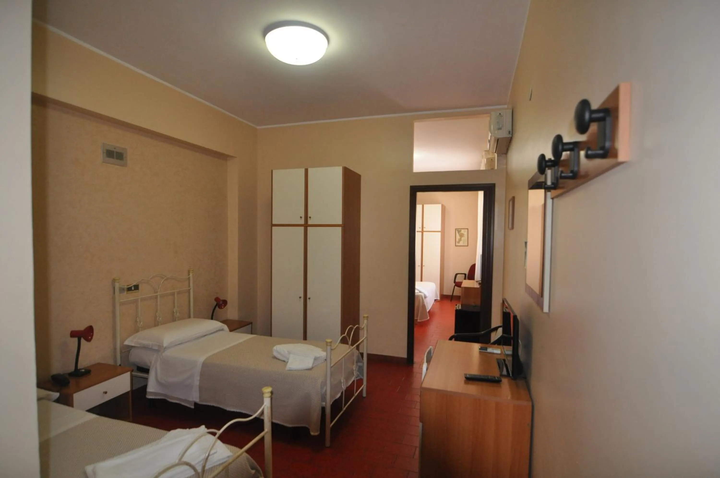 Bed in Hotel Ristorante Mommo