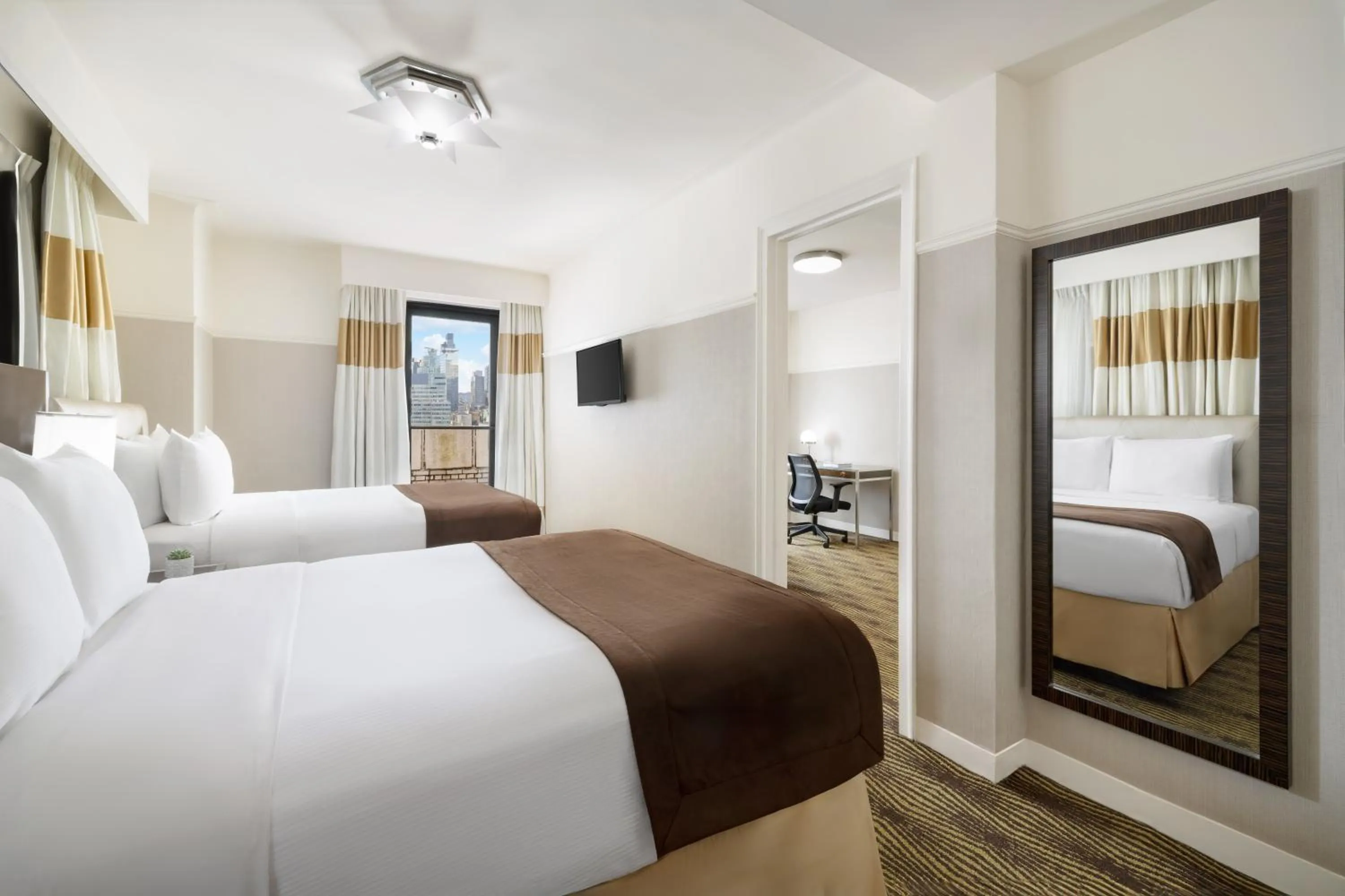 Photo of the whole room, Bed in New Yorker by Lotte Hotels