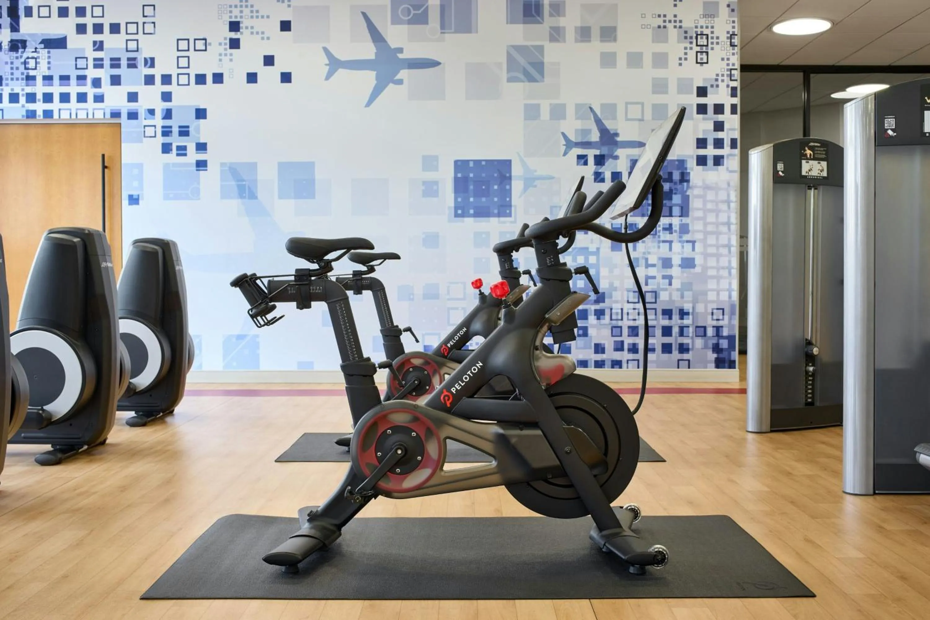 Fitness centre/facilities in Sheraton Suites Chicago O'Hare