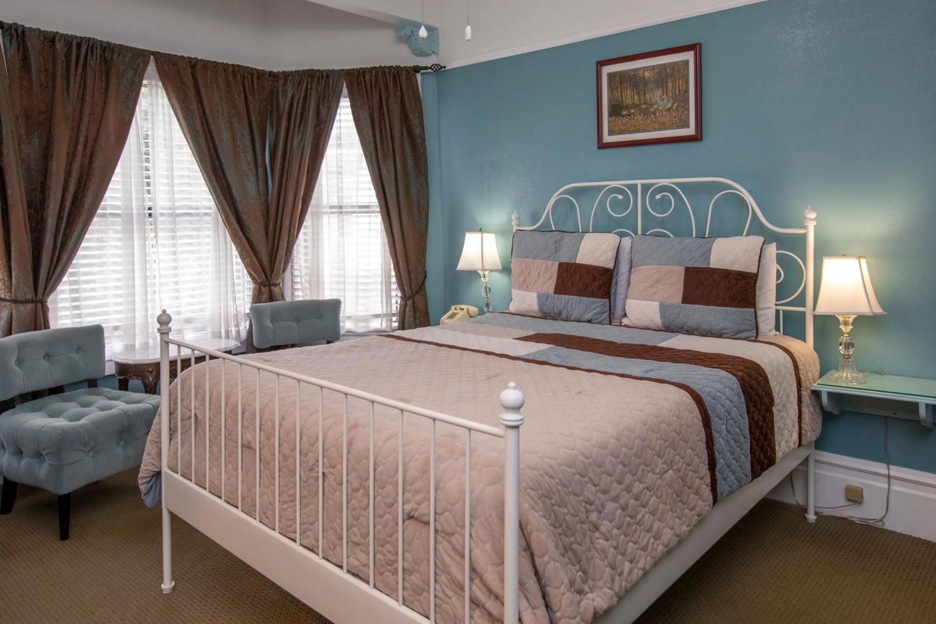 Bedroom, Bed in Hayes Valley Inn