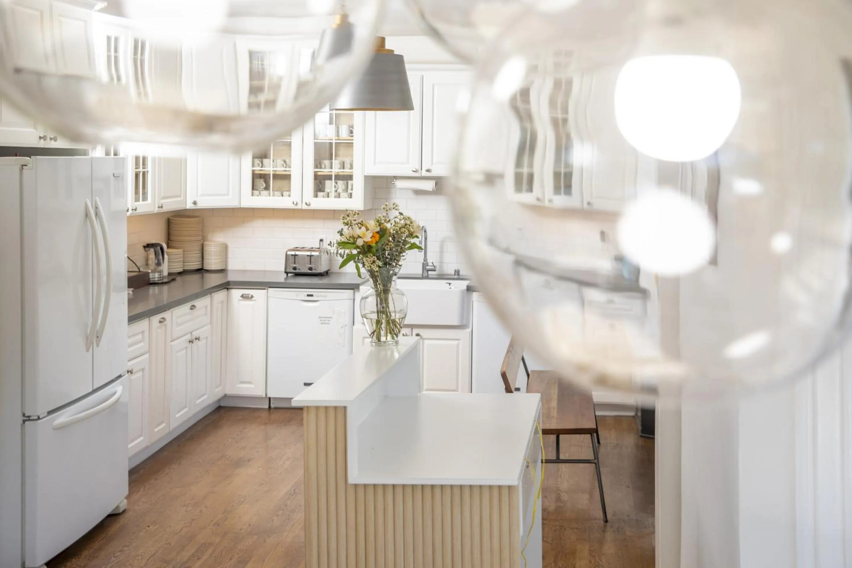 Living room in Hayes Valley Inn