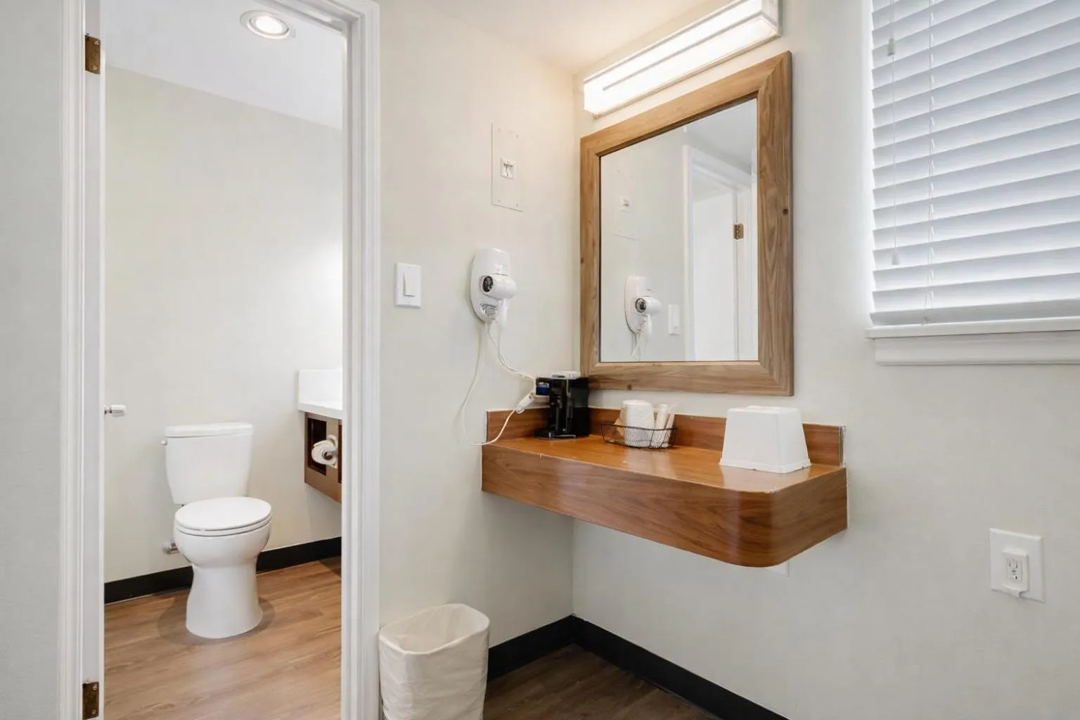 Bathroom in The Atwood Hotel San Diego - SeaWorld/Zoo