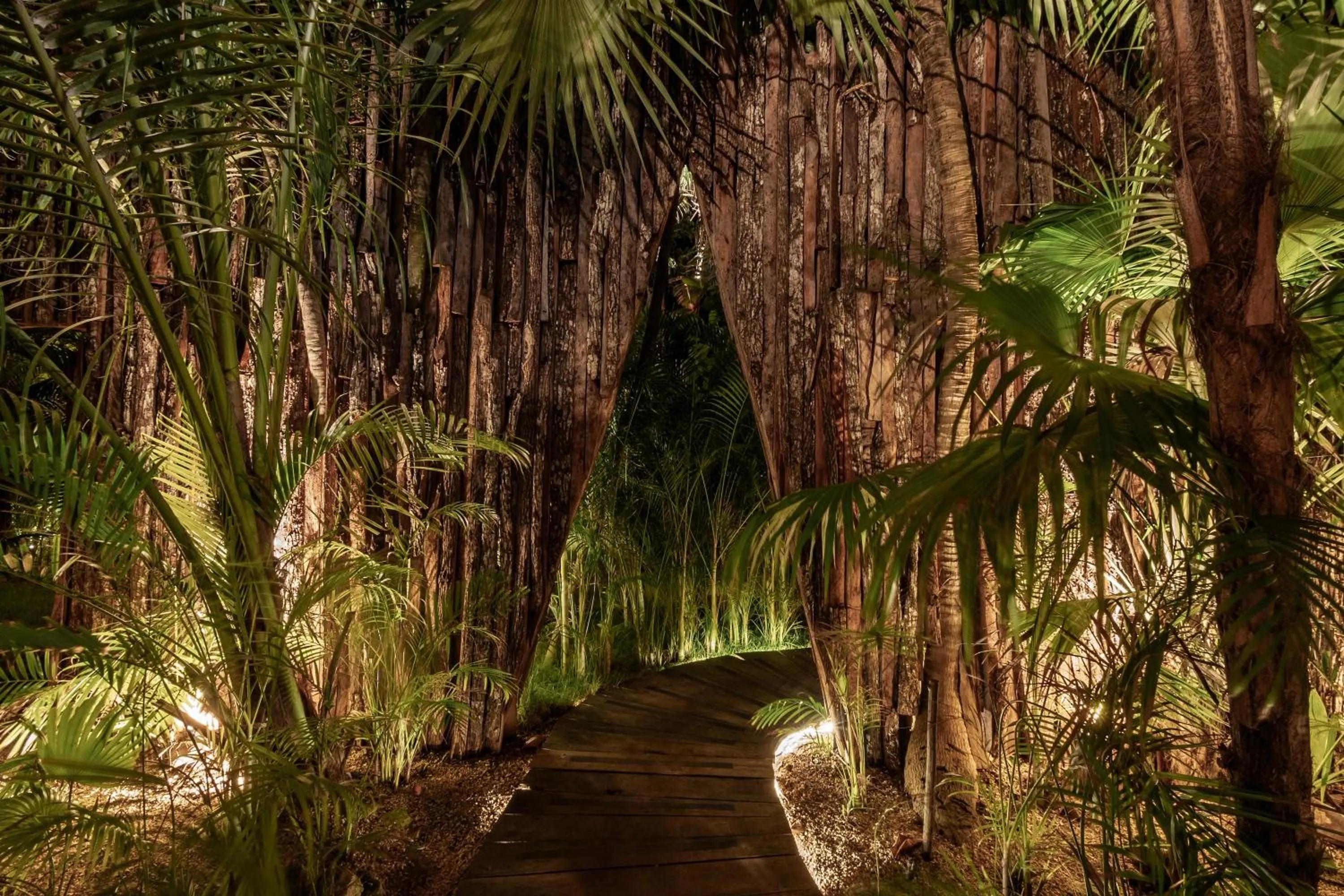 Decorative detail in Radhoo Tulum