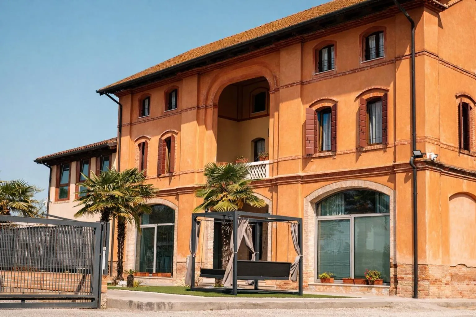 Property building in RESIDENCE BACO Da SETA