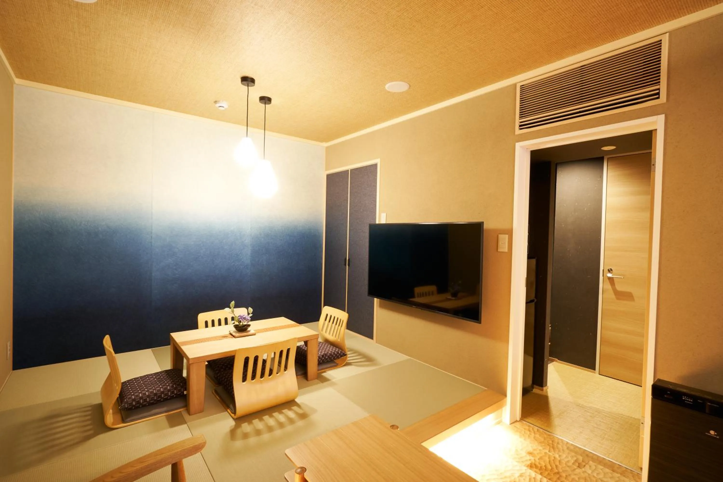 TV and multimedia in プライベートホテル 四季の彩