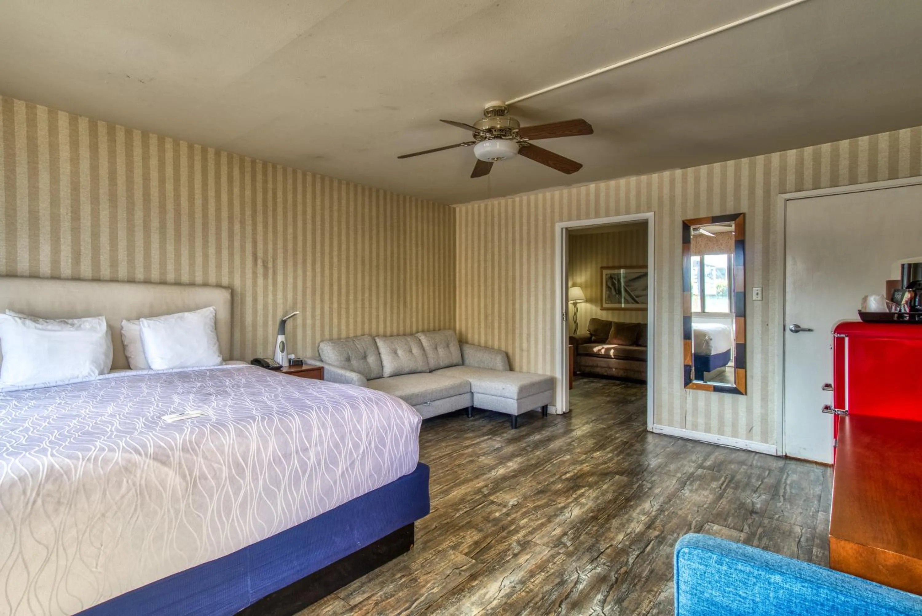 Bed in The Wharf Inn