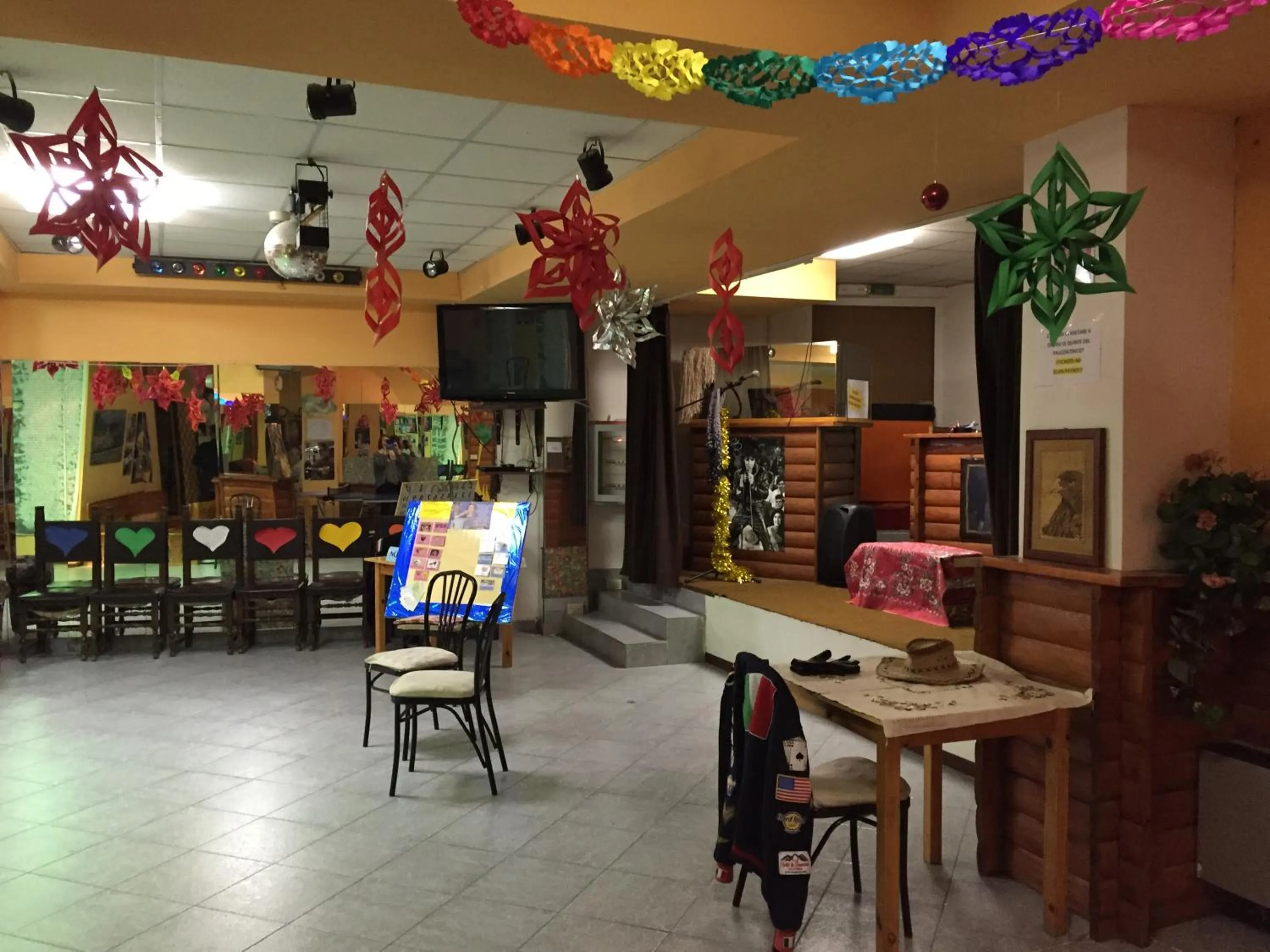 Evening entertainment in Hotel Campo Felice