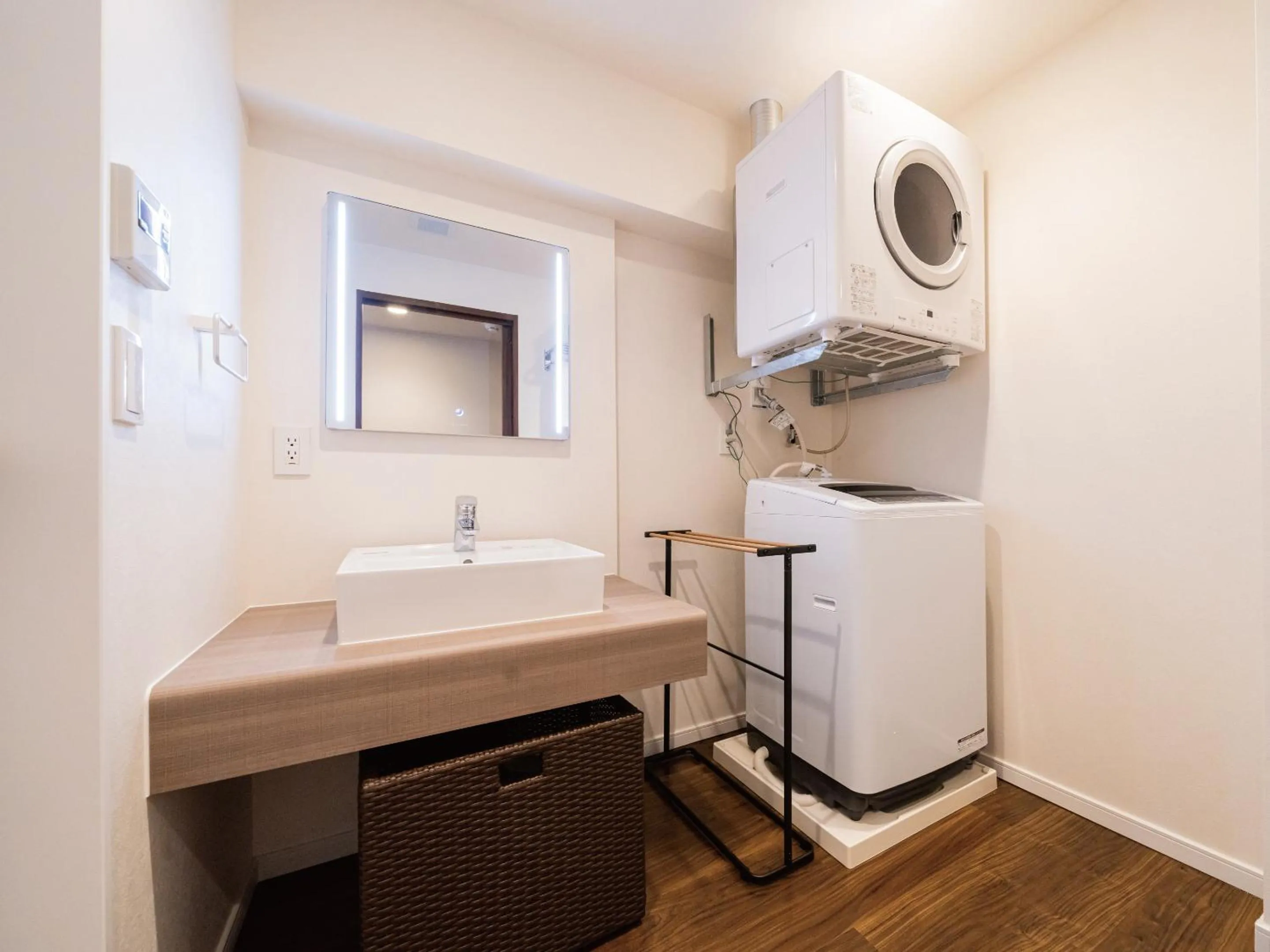 washing machine in Aqua Palace Chatan by Coldio Premium