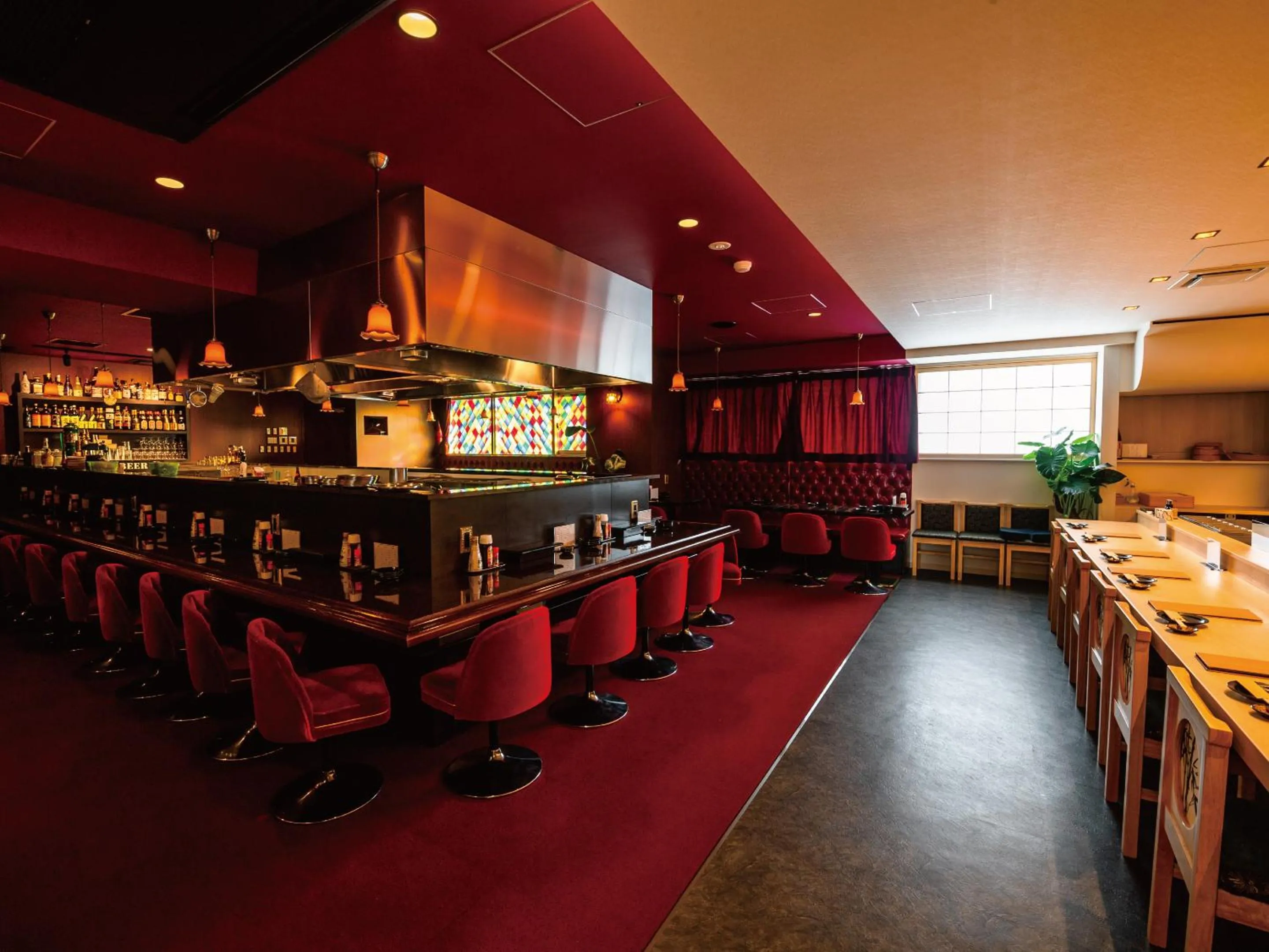 Restaurant/places to eat in Aqua Palace Chatan by Coldio Premium