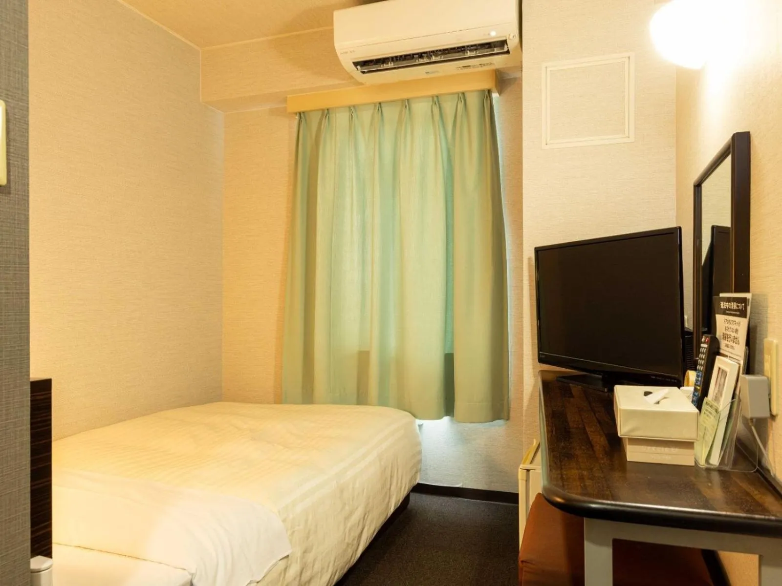 Photo of the whole room, Bed in Super Hotel Matsusaka