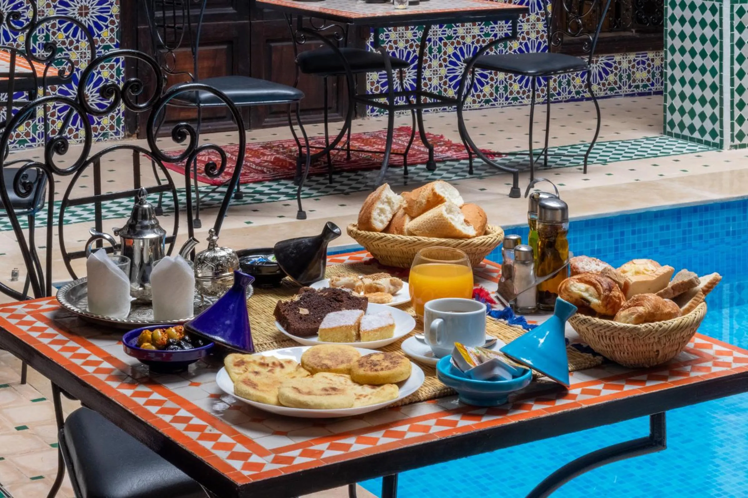 Breakfast in Riad Medina Art & Suites