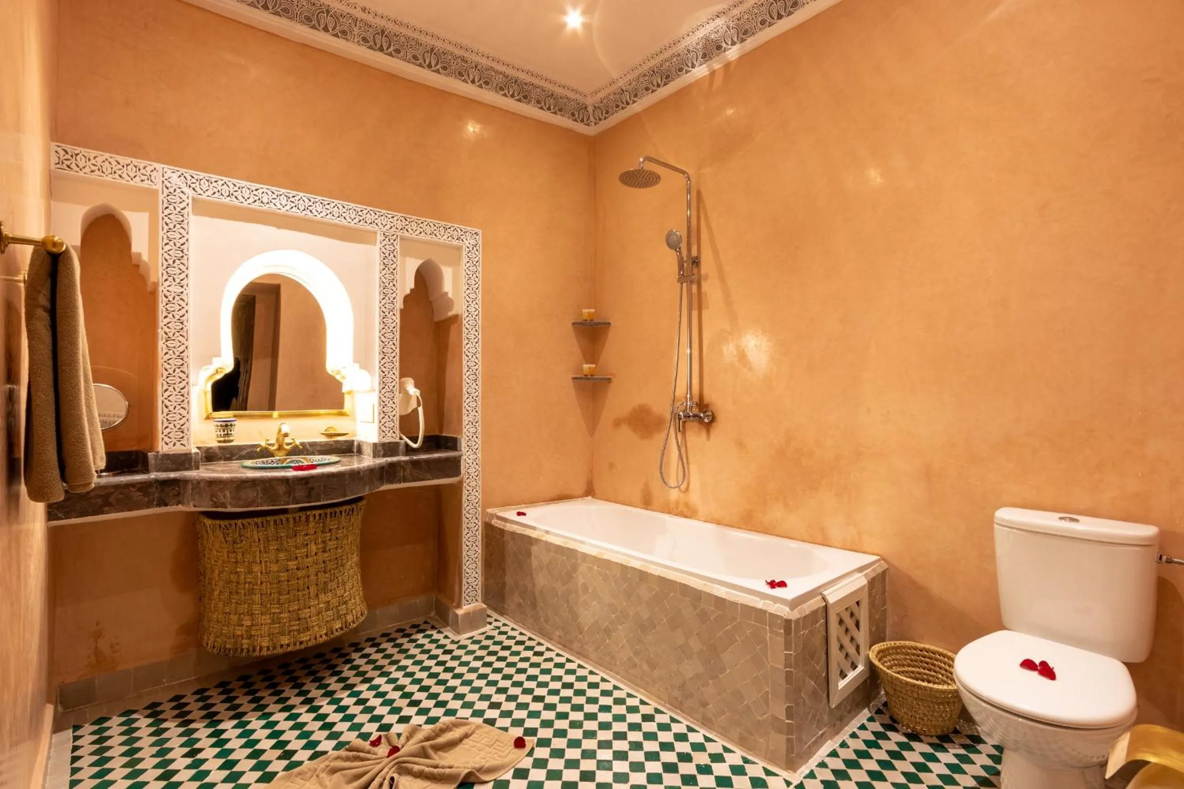 Bathroom in Riad Medina Art & Suites