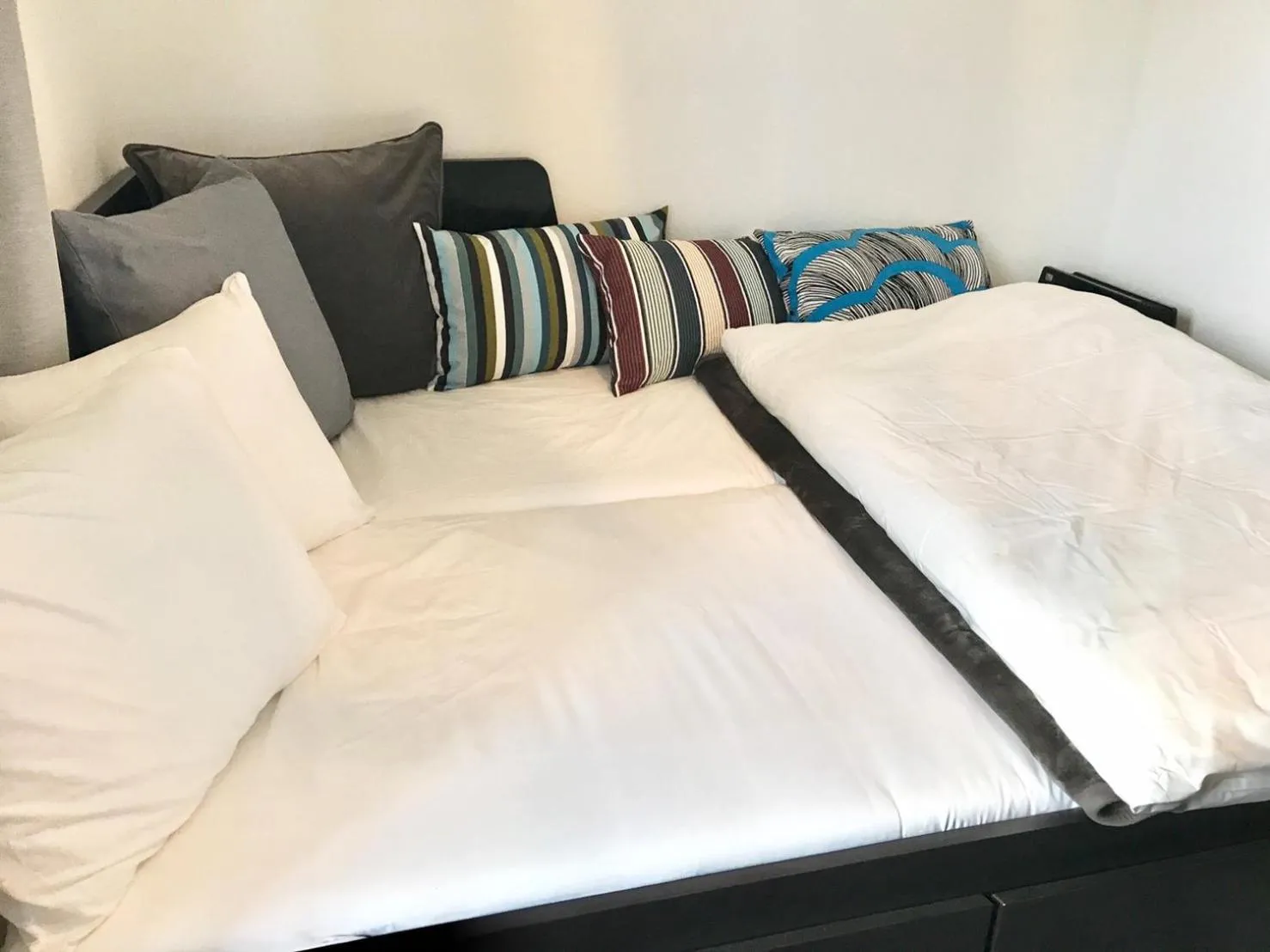 Bed in Local Hakata apartment No8