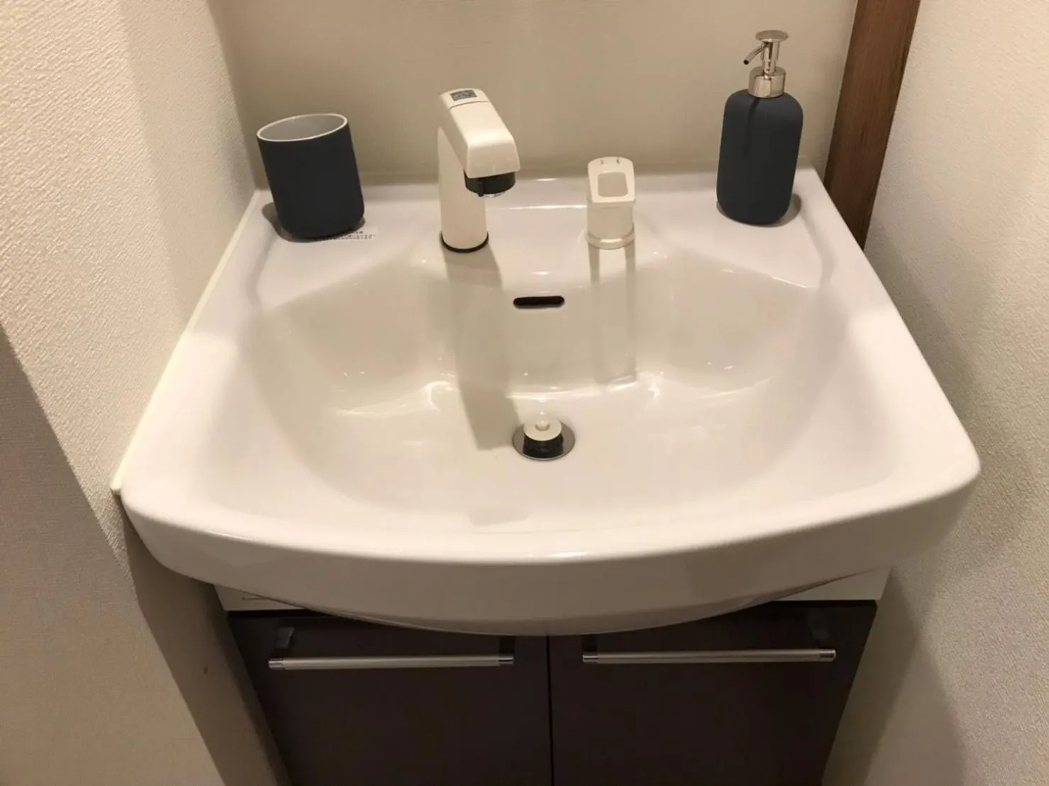 Local Hakata apartment No8