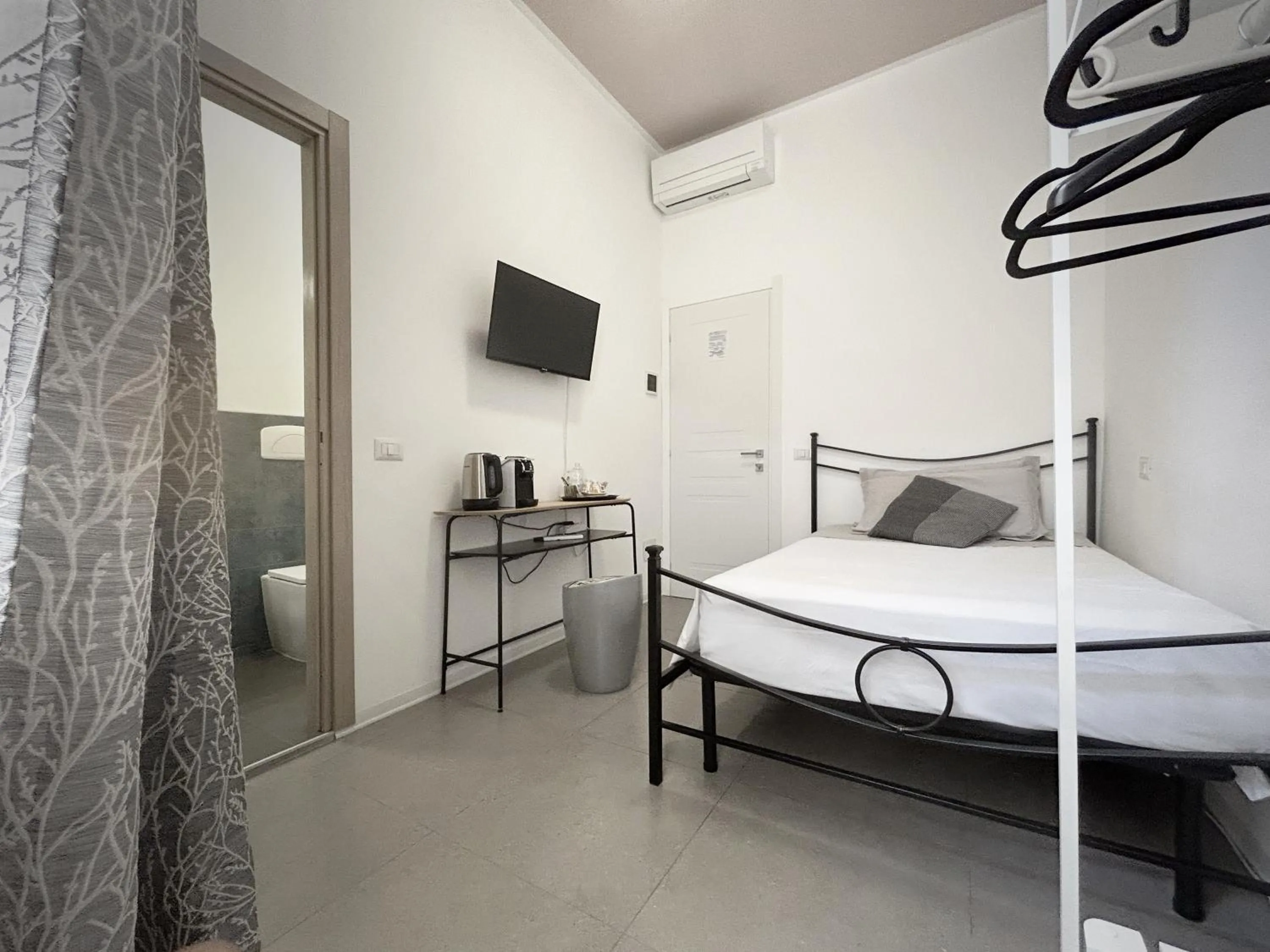 Bedroom, Bed in Affittacamere Everest