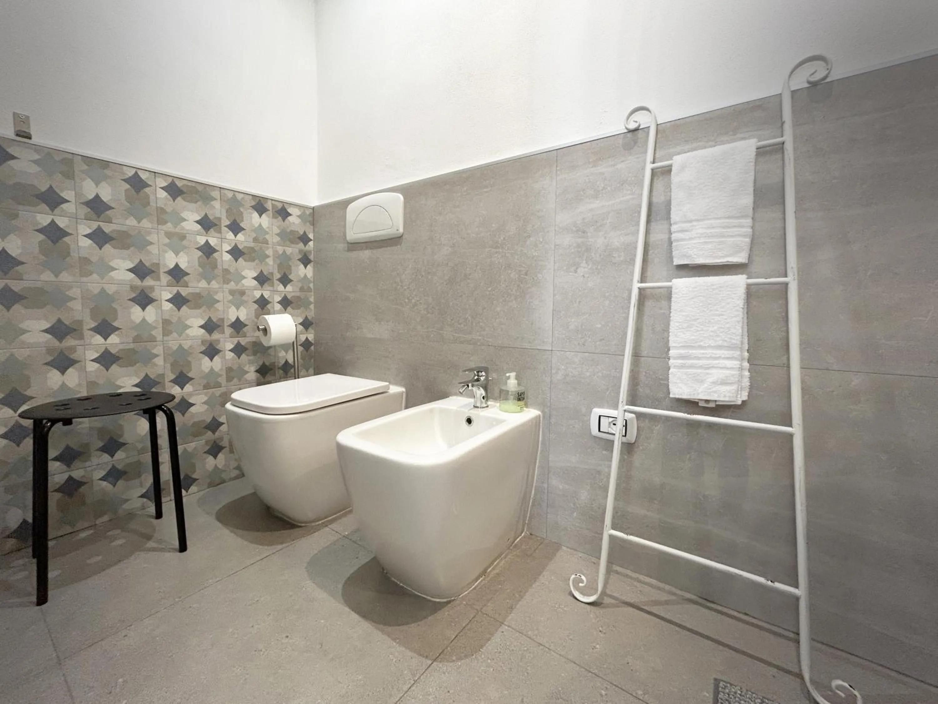 Bathroom in Affittacamere Everest