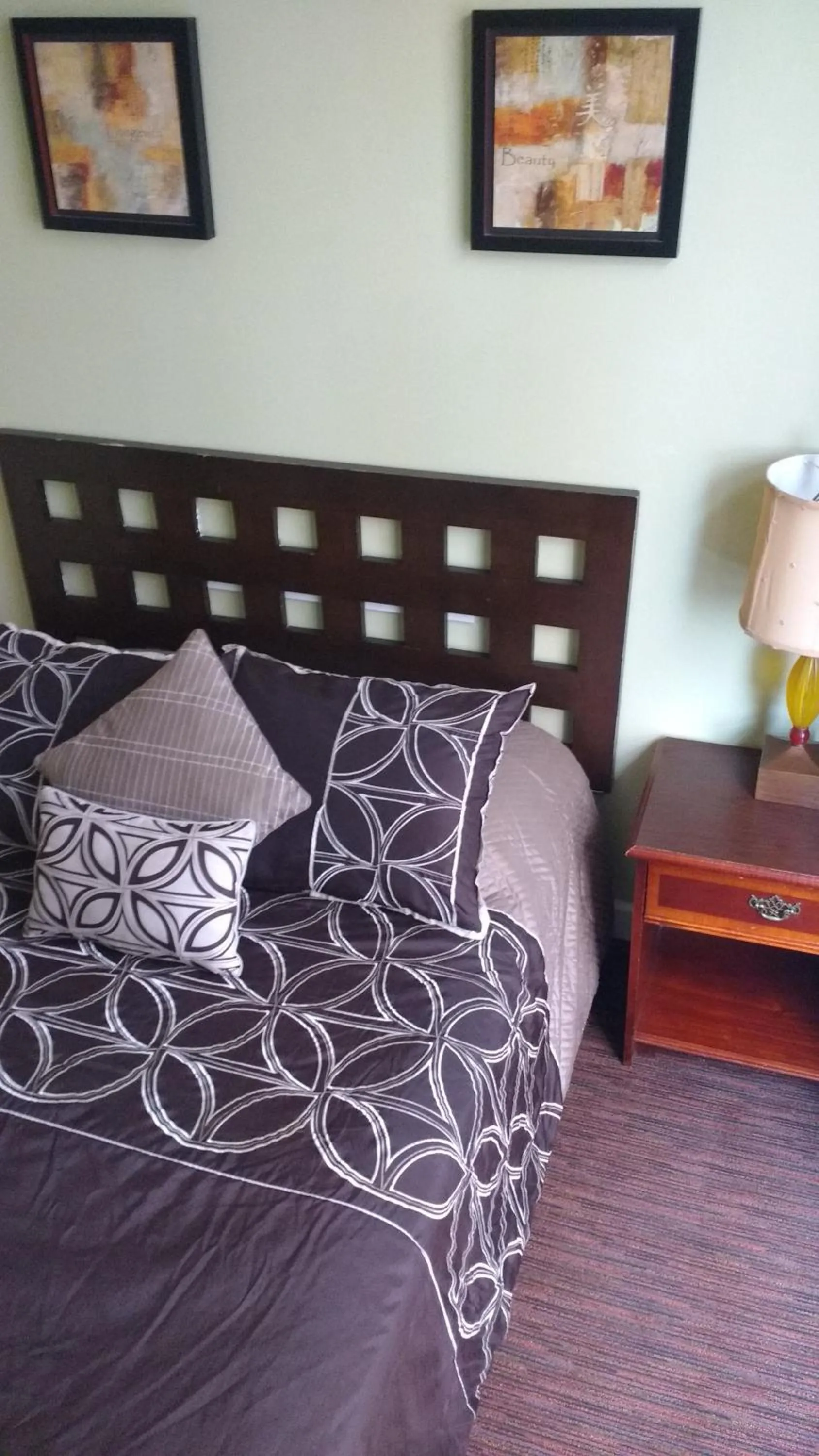 Decorative detail, Bed in Adelaide Hostel